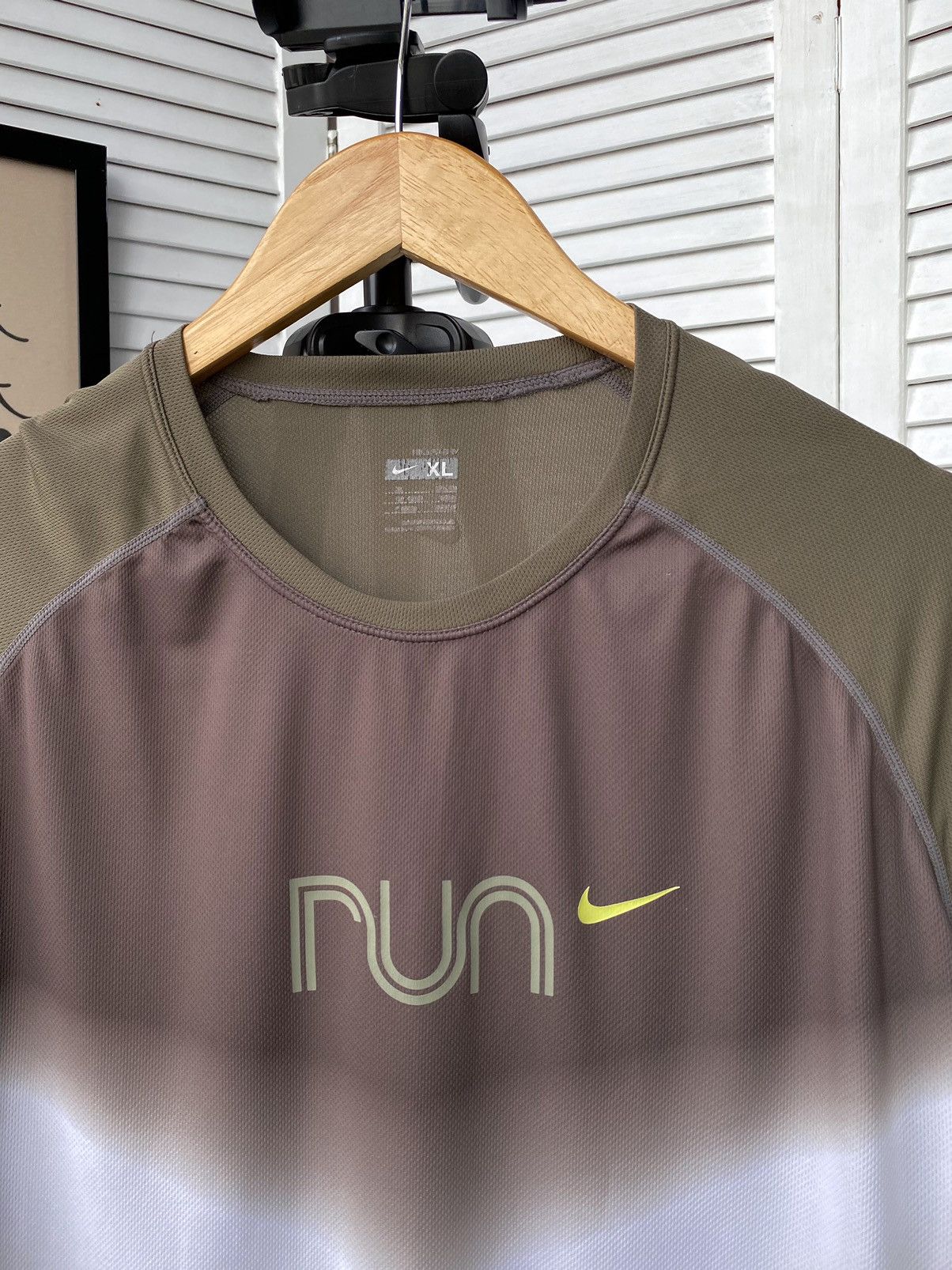 Nike × Vintage Nike Vintage Run Swoosh Travis Scott Long Sleeve Y2K Size US L / EU 52-54 / 3 - 4 Thumbnail