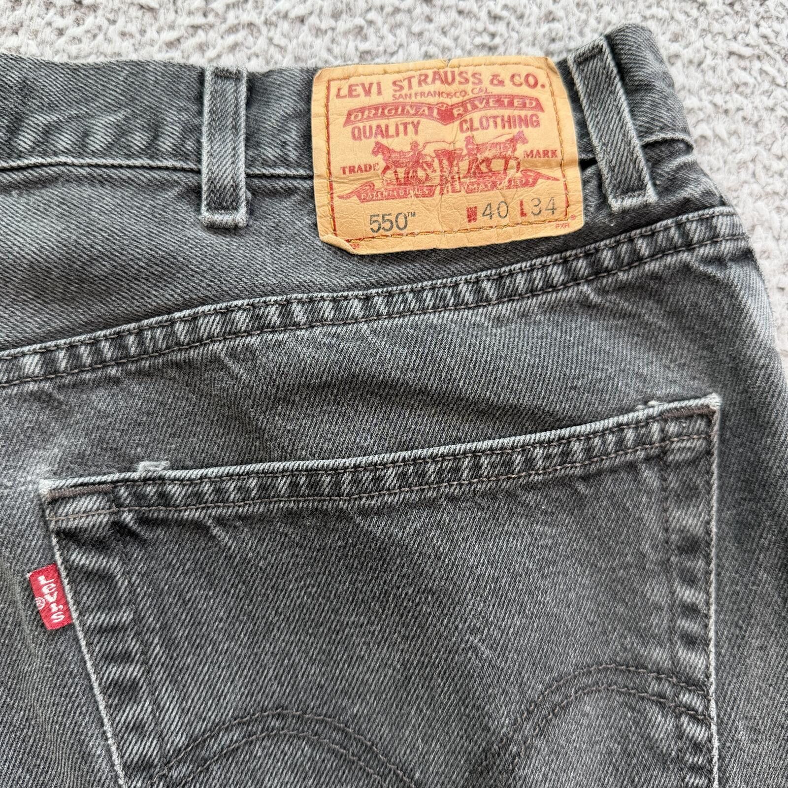 Levi's Levis 550 Relaxed Fit Faded Black Baggy Jeans Vintage 40x34 Size US 40 / EU 56 - 7 Thumbnail