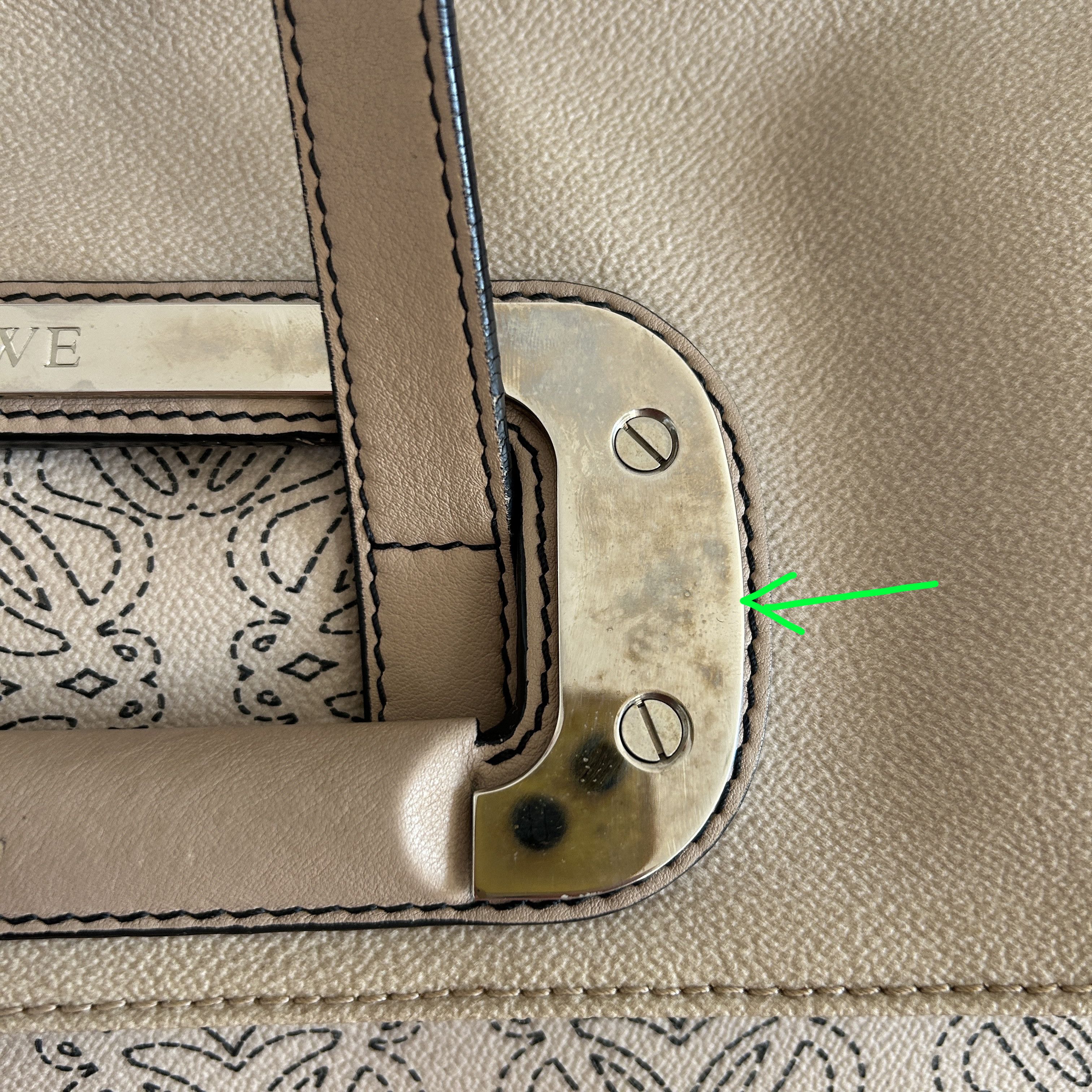 Loewe Loewe Limited Edition Anagram Shoulder Bag Size ONE SIZE - 9 Thumbnail