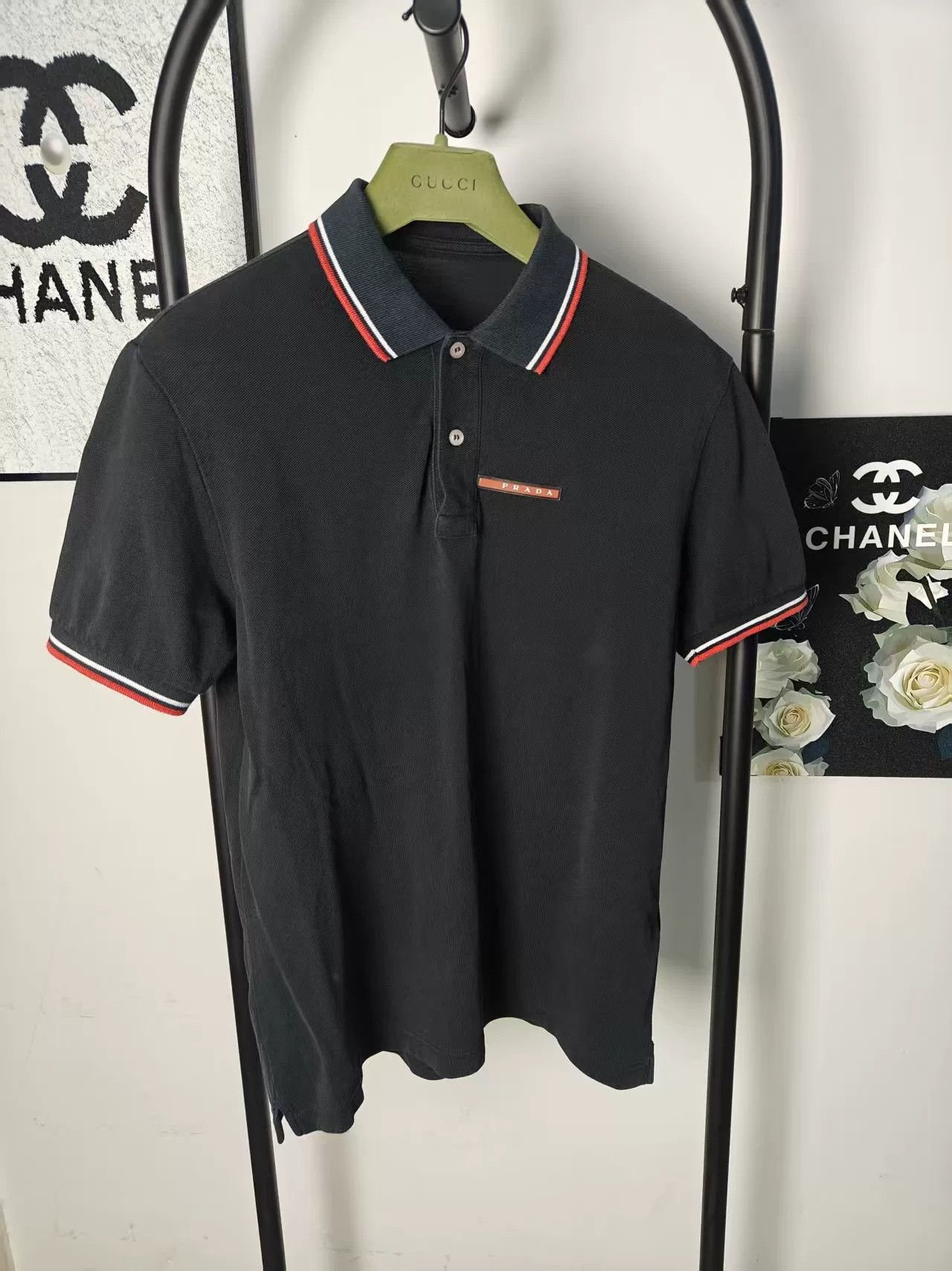 Prada Prada Retro White T-Shirt s Men Size US S / EU 44-46 / 1 - 1 Thumbnail