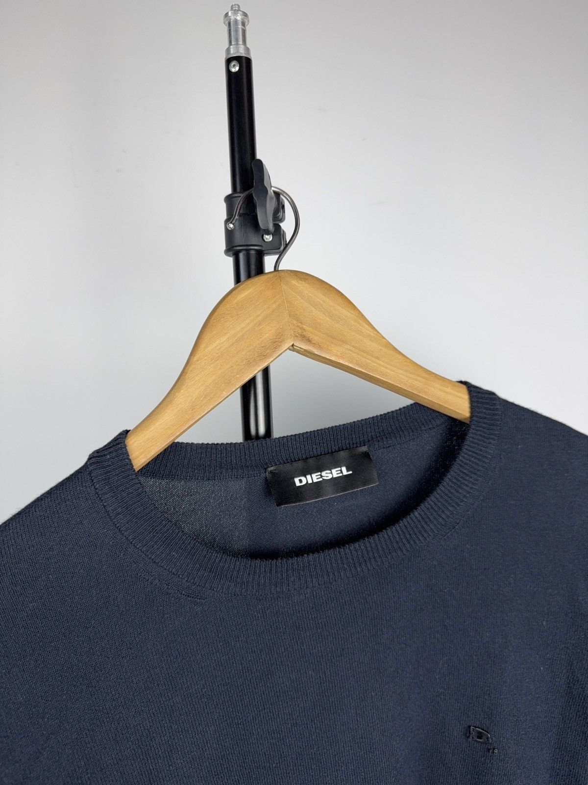 Diesel Luxury 00s Diesel Knit Sweater Navy Minimal Logo Crewneck Size US M / EU 48-50 / 2 - 3 Thumbnail