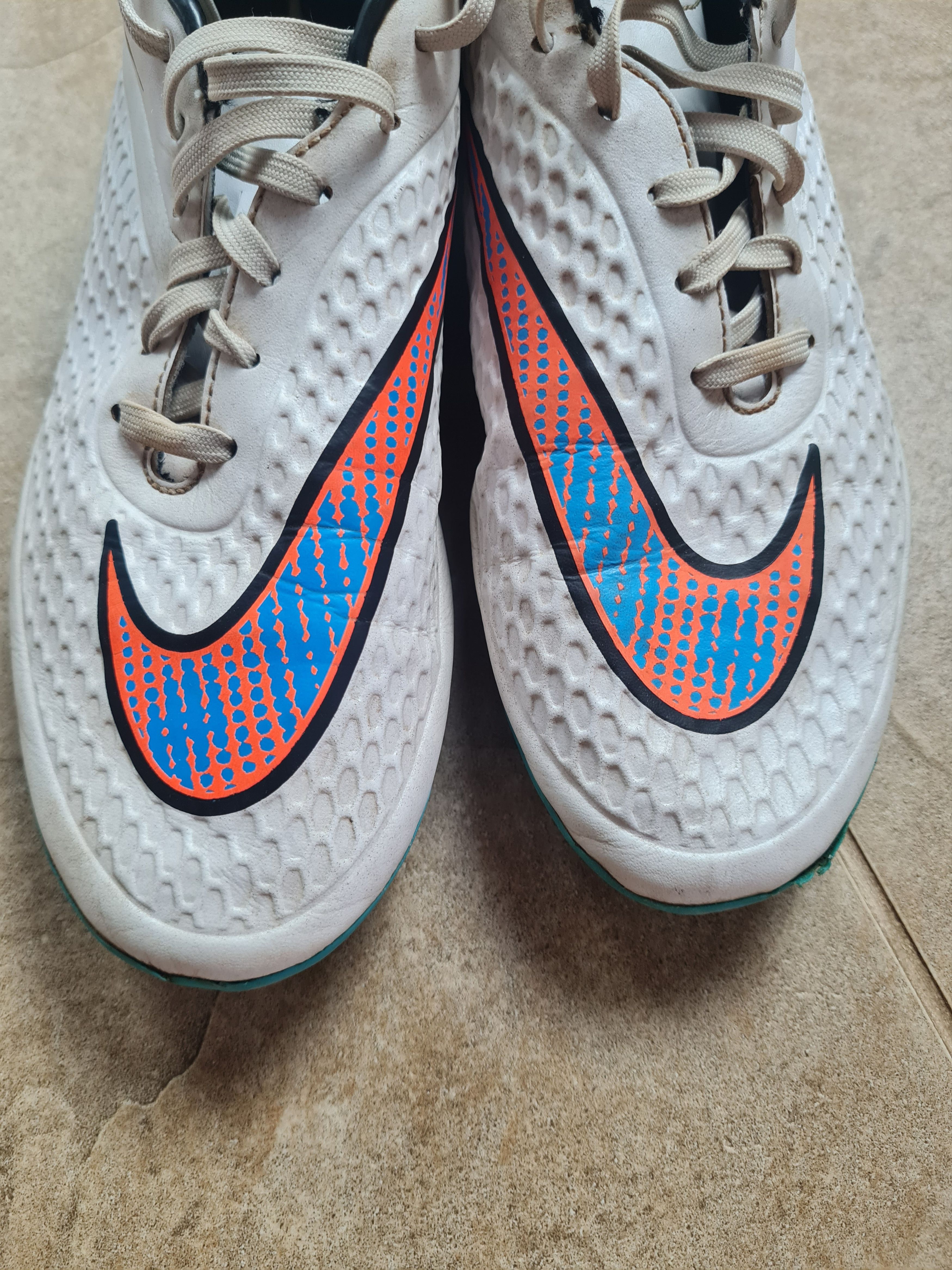 Nike Soccer cleats football boots 2014 Nike Hypervenom Phelon FG Size US 7 / EU 40 - 14 Thumbnail