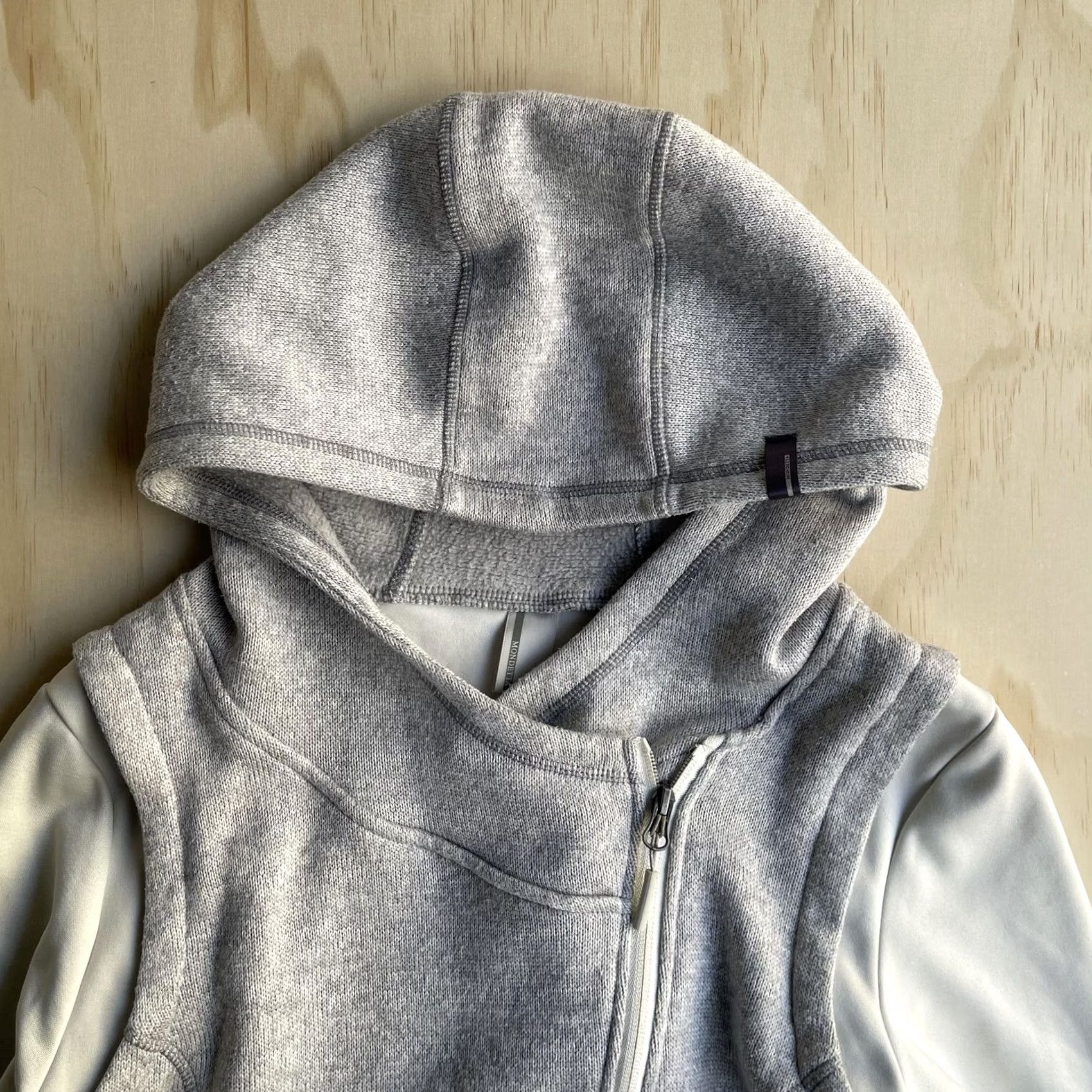 Vintage Mondetta Jacket Womens L Gray Hooded Full Zip Thumbholes Athletic Fleece Size L / US 10 / IT 46 - 2 Thumbnail