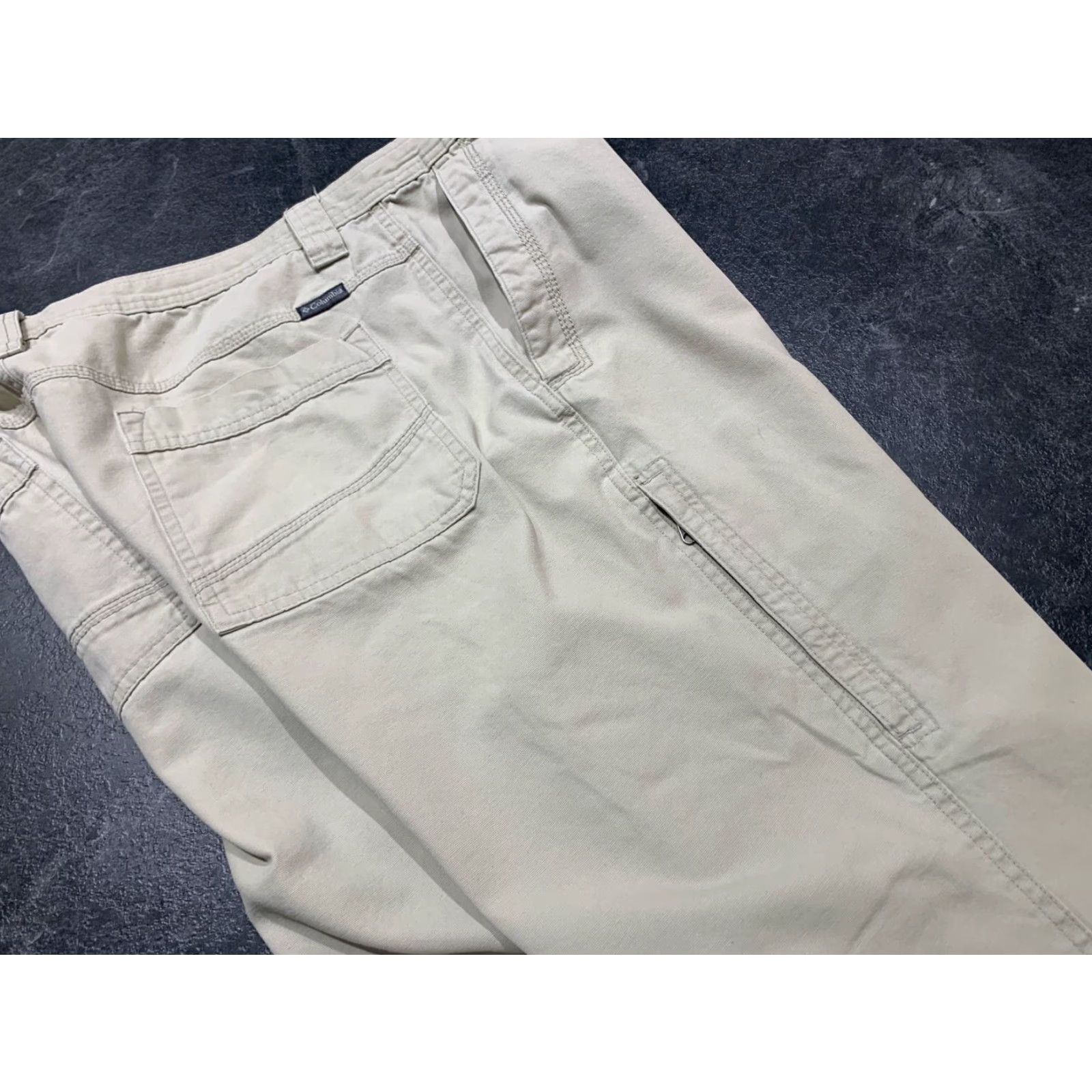 Vintage Mens Columbia Cargo Pants 36x30 Beige Omni-Shield Hiking Outdoors Cotton Size US 36 / EU 52 - 5 Thumbnail