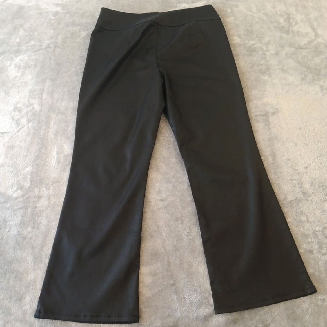 Express Express Cropped Pants Womens Large Black Pull On High Rise Flared 32x26 Pants Womens Express Size 36" / US 14 / IT 50 - 7 Thumbnail