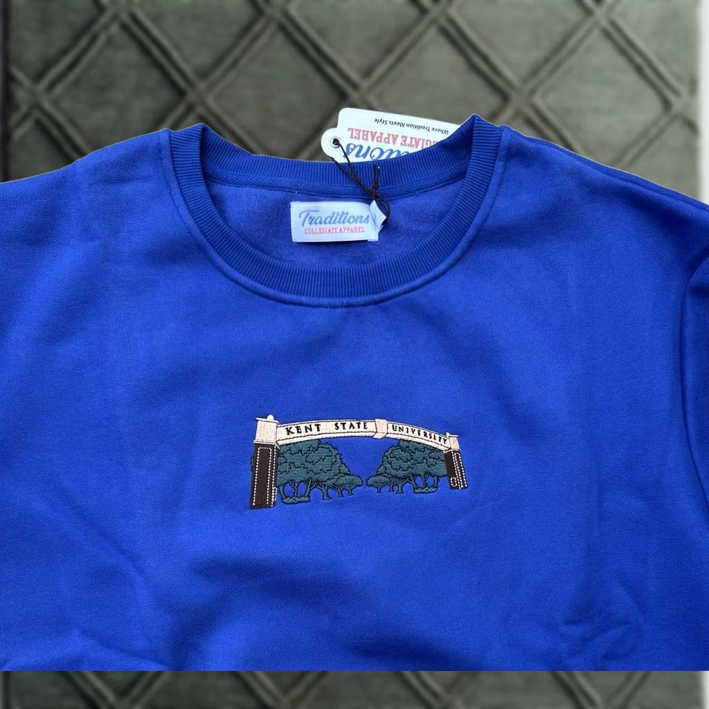 Vintage Kent State University Sweatshirt Large Blue Crewneck Embroidered Traditions Unisex Adults L Pullover Graphic Print Crewneck Mens Womens Girls Boys Size US L / EU 52-54 / 3 - 1 Thumbnail