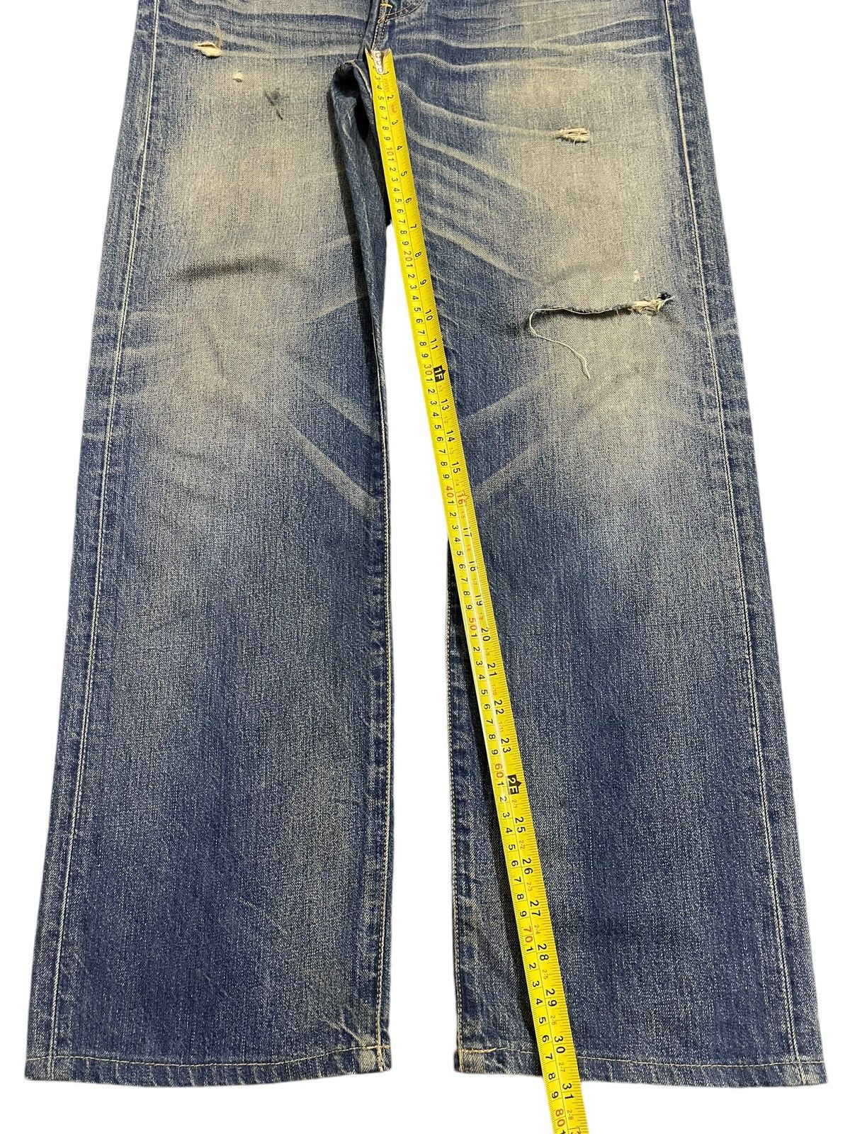Levi's Vintage Levis 501 Blue Faded Wash Distress Style Jeans Size US 36 / EU 52 - 15 Thumbnail