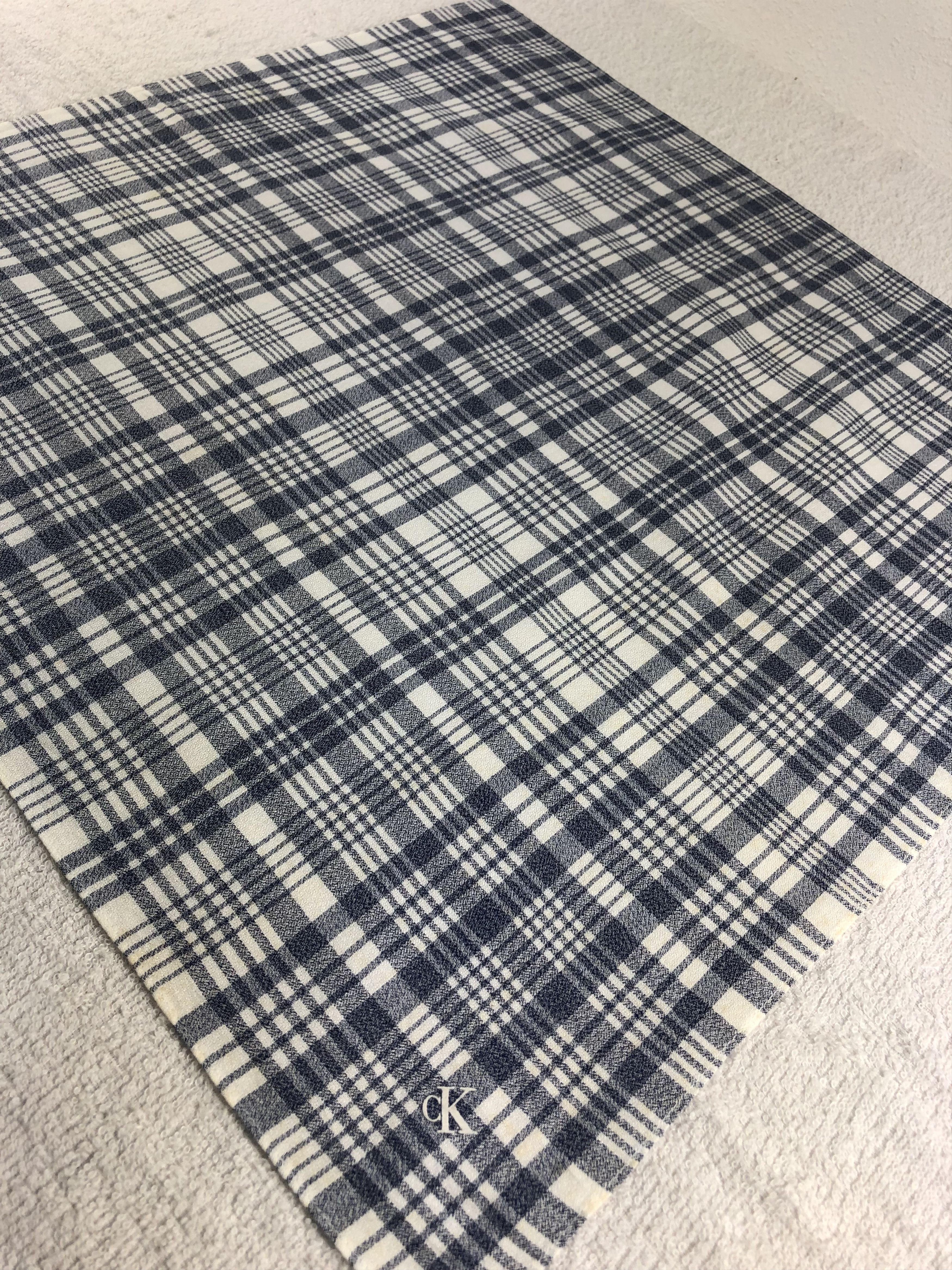Calvin Klein Calvin Klein Handkerchief / Bandana / Neckerchief C195 Size ONE SIZE - 4 Thumbnail