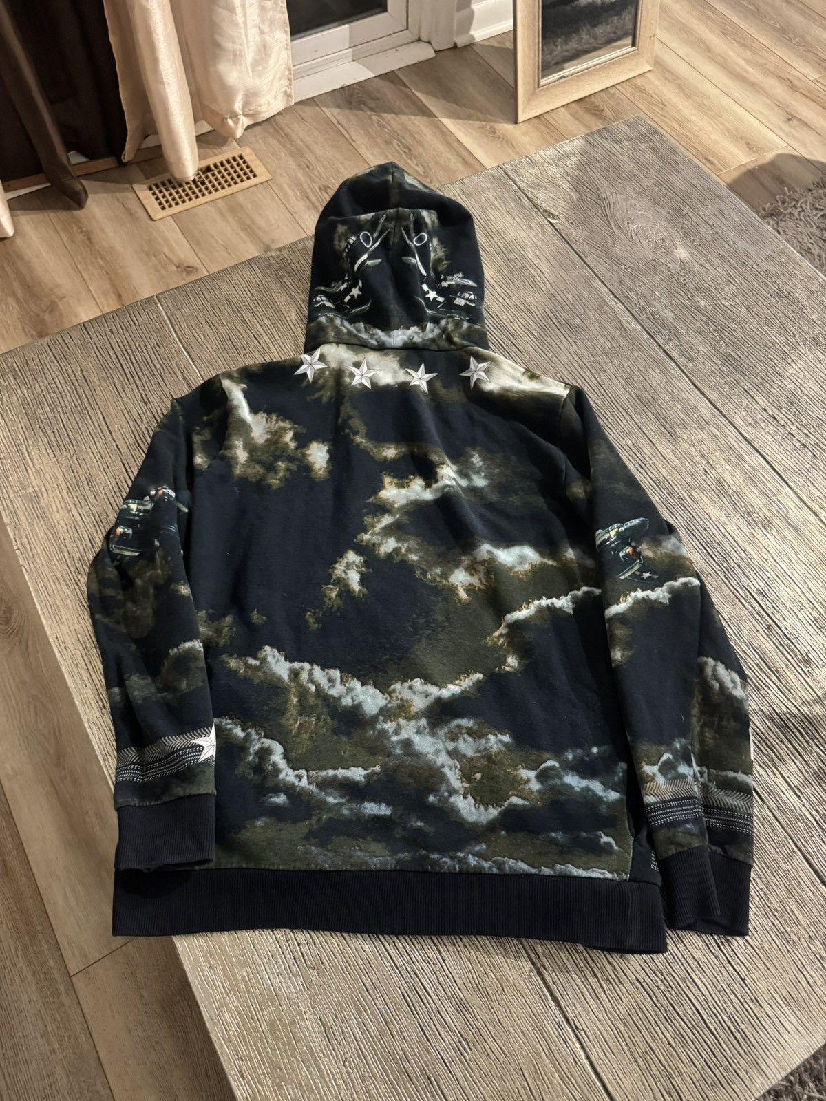 Givenchy Givenchy 2012 Airplane Fighter Jet Stars Hoodie Size M Size US M / EU 48-50 / 2 - 3 Thumbnail