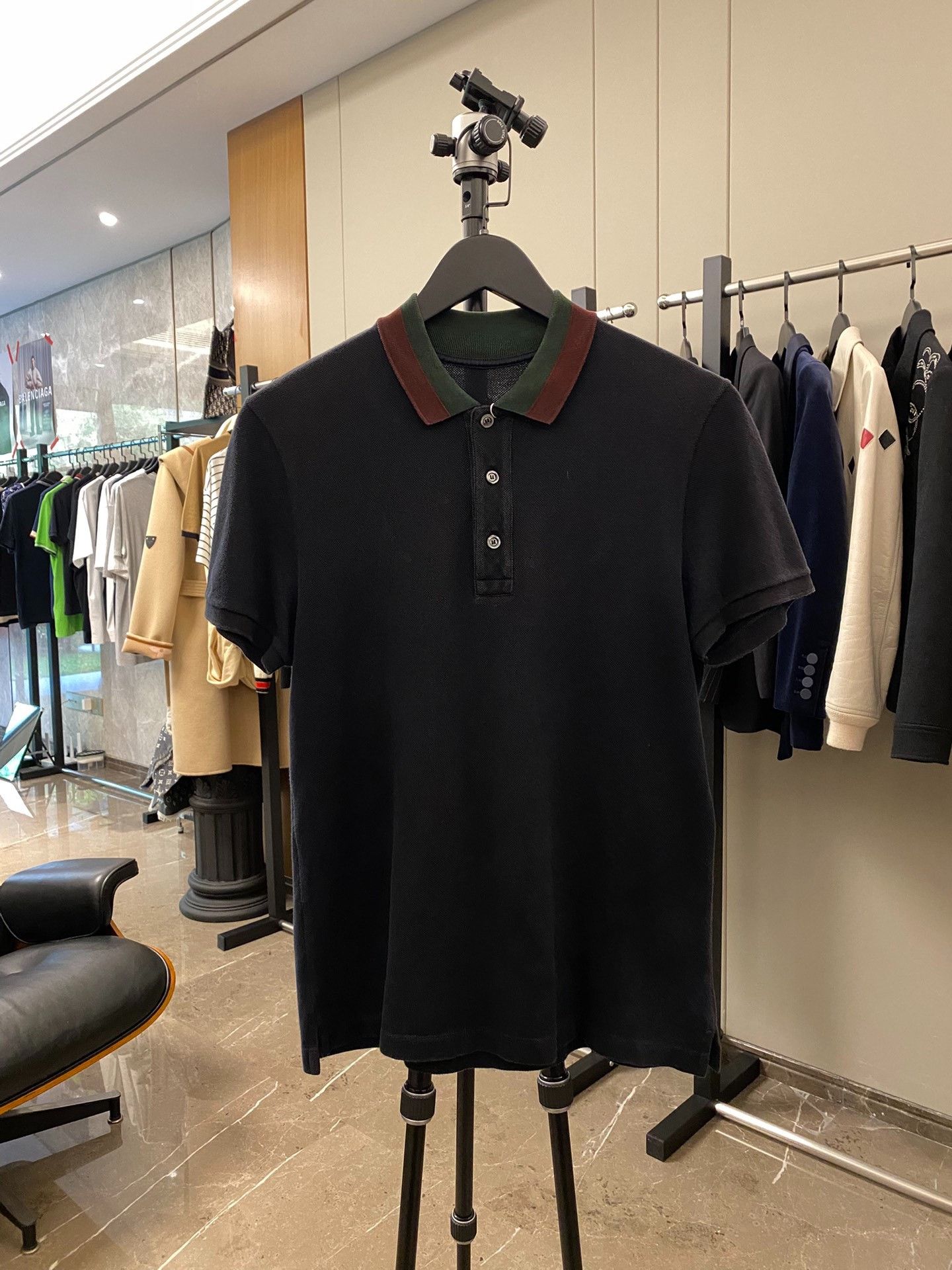Gucci Gucci Floral Embroidered Polo s Men Size US S / EU 44-46 / 1 - 1 Thumbnail