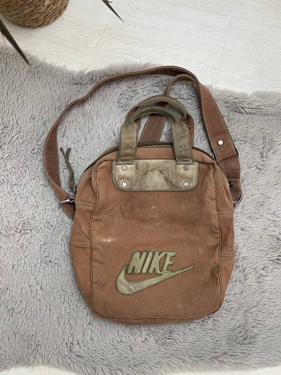 Nike Vintage 90's Crossbody Bag Brown Faded Big Logo Y2k