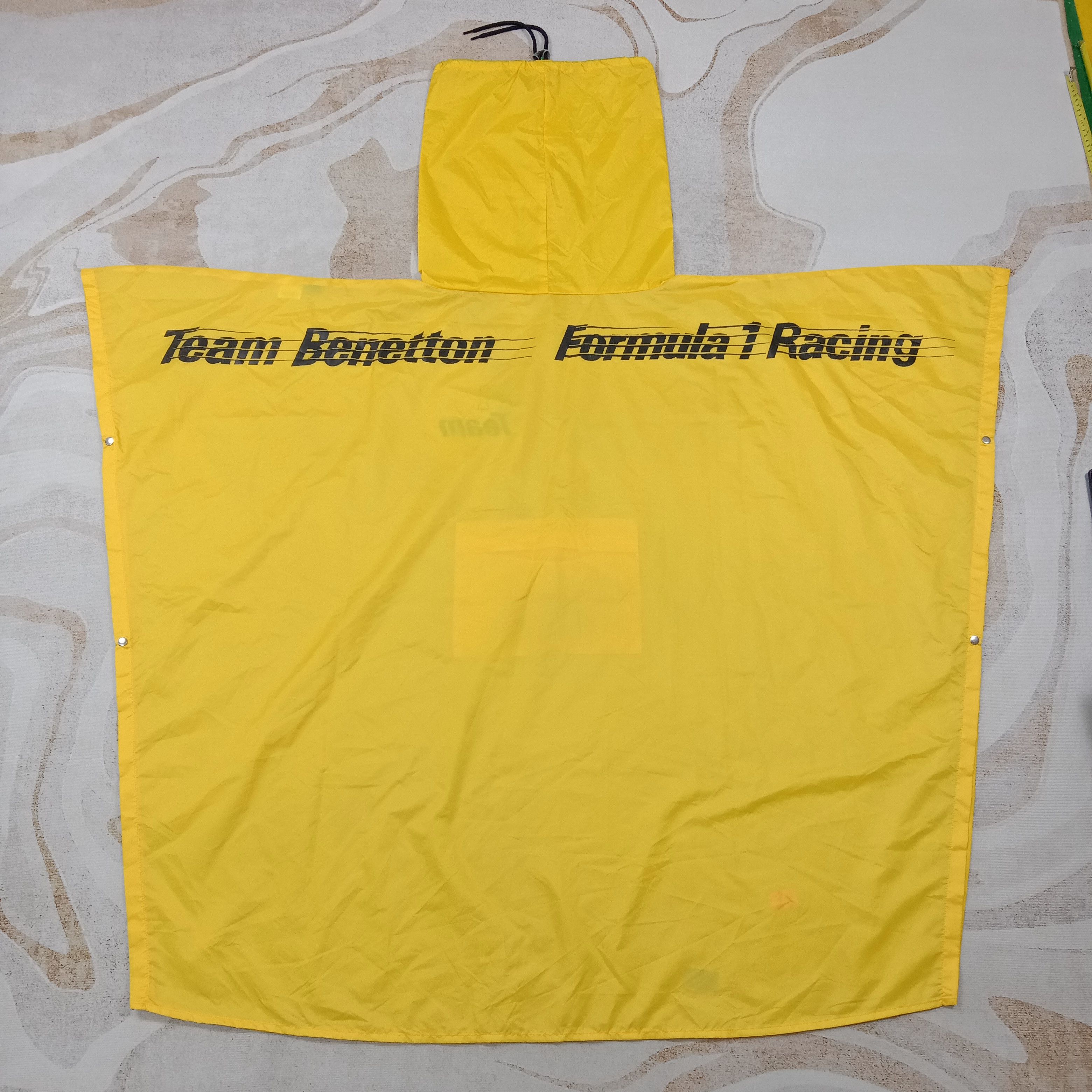 Benetton Benetton Formula One Racing Team Raincoat C269N15 Size US L / EU 52-54 / 3 - 1 Thumbnail