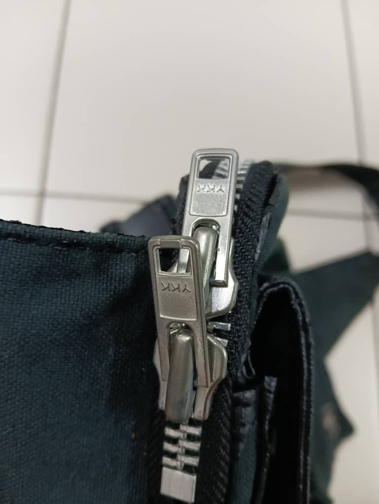 Head Porter × Japanese Brand × Porter Best Offer🔥Verry Rare Porter Yoshida Crossbody@waisbag Size ONE SIZE - 8 Thumbnail