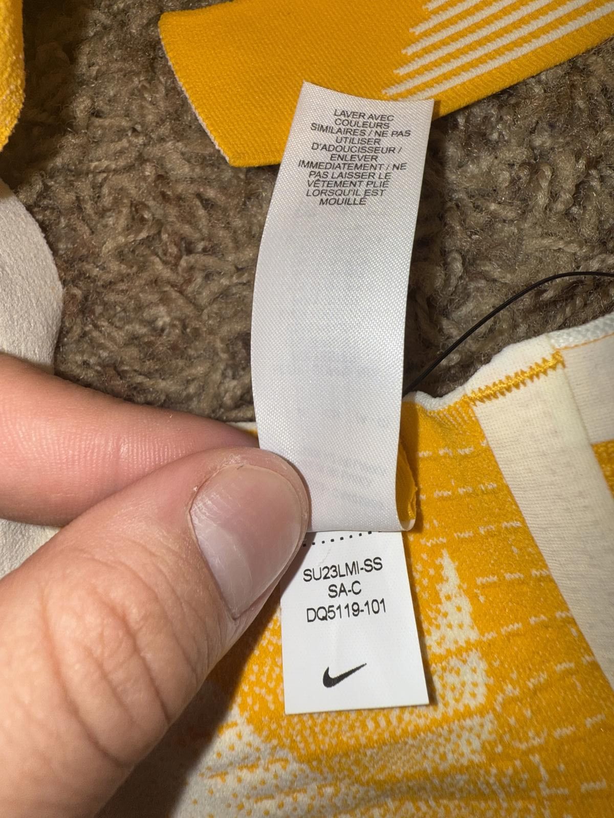 Nike Nike Women's Swoosh Flyknit 2.0 Red And Navy Blue Sports Bra Size ONE SIZE - 10 Thumbnail