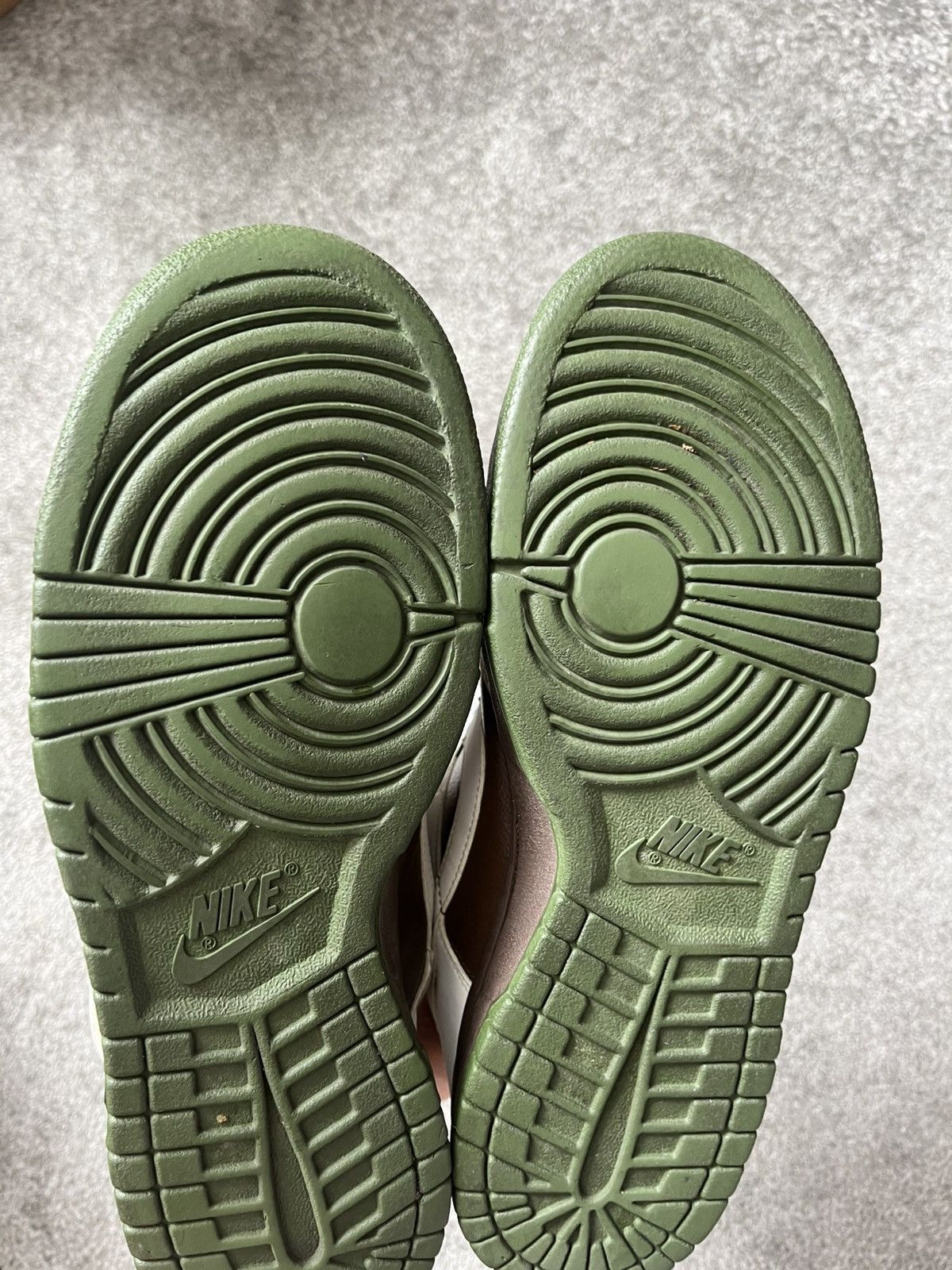 Nike Nike SB Oompa Loompa Dunk Low 2005 Trainers Size US 10 / EU 43 - 11 Thumbnail