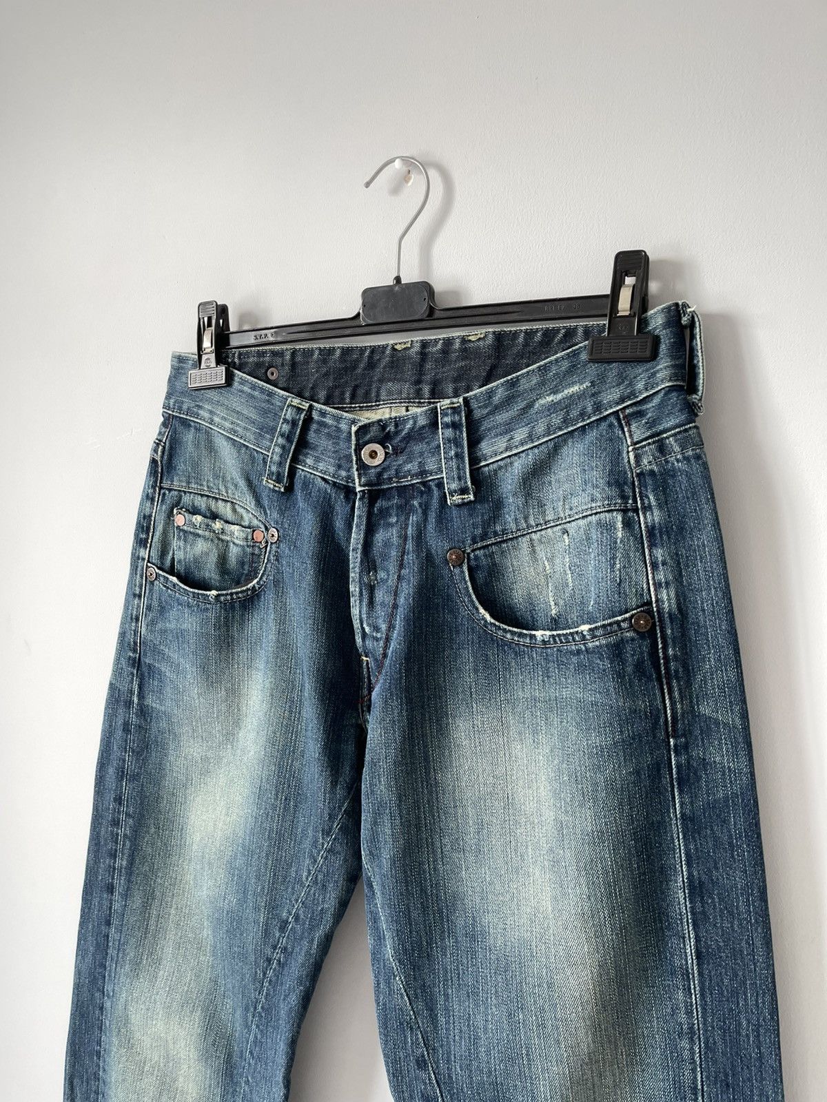 G-Star 90's Vintage G-Star Raw Buckle Back Dirty Wash Y2k Jeans Size US 32 / EU 48 - 7 Thumbnail