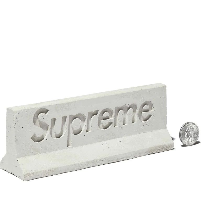 Supreme Supreme Mini Materials 1:12 Scale Jersey Barrier Size ONE SIZE - 1 Preview