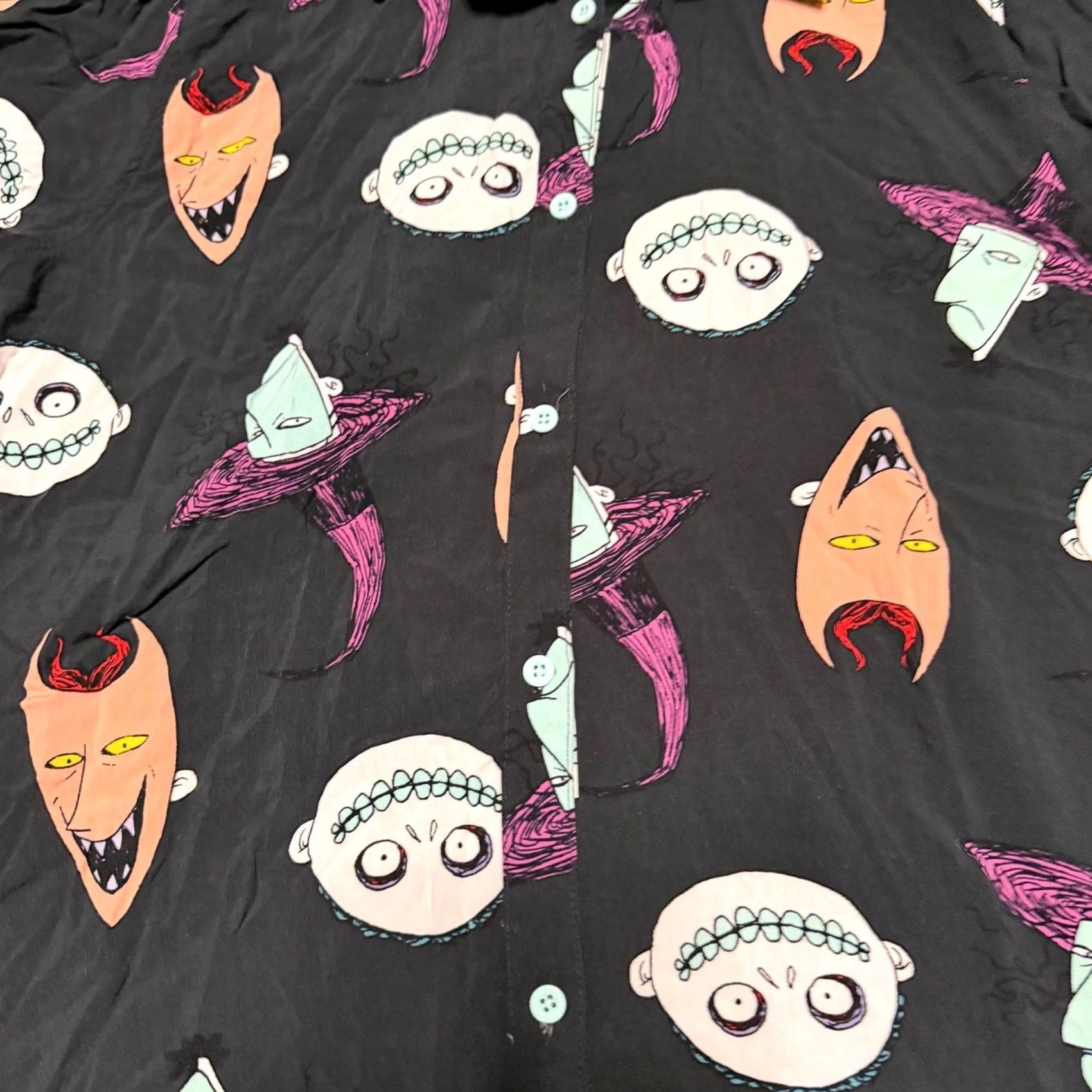 Disney Disney Nightmare Before Christmas Shirt Womens XL Black Button Up Print All Over Button-Up - Women XL Black Nightmare Before Christmas Shirt Size XL / US 12-14 / IT 48-50 - 2 Thumbnail