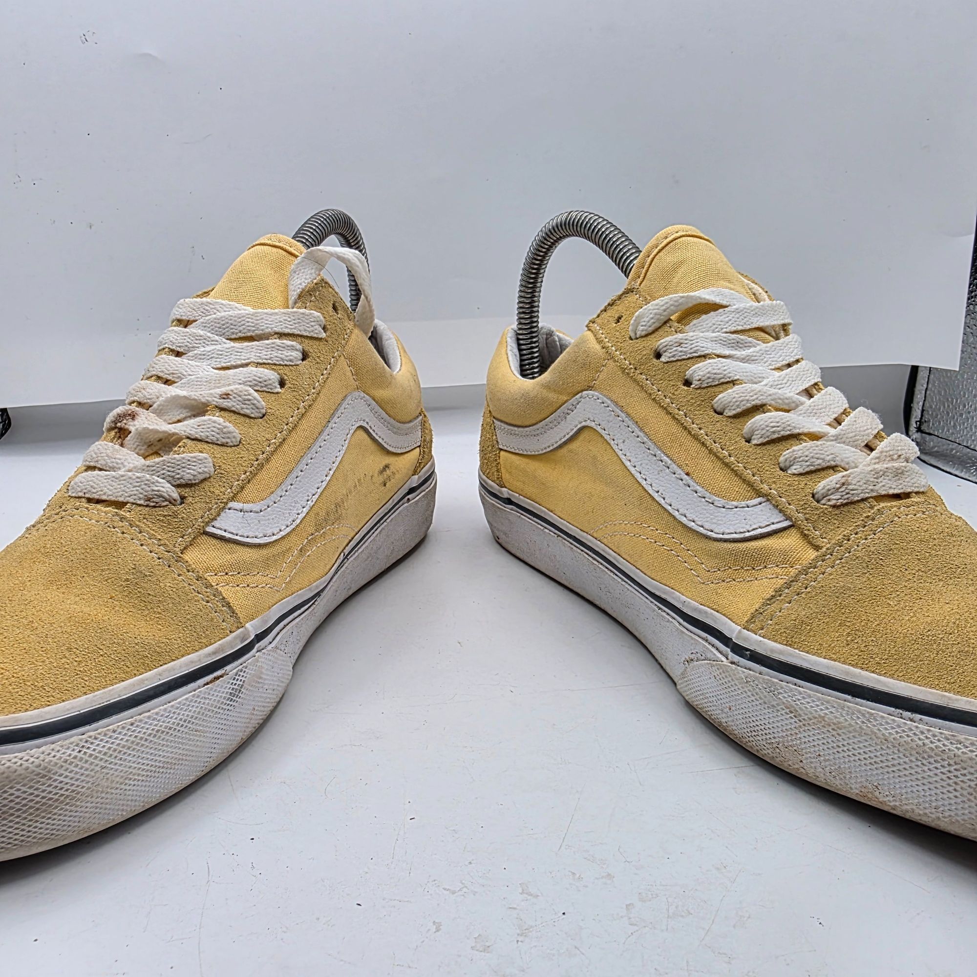 Vans Vans Old Skool Womens 8 Mustard Yellow White Skate Shoes Cas Size US 8 / IT 38 - 3 Thumbnail