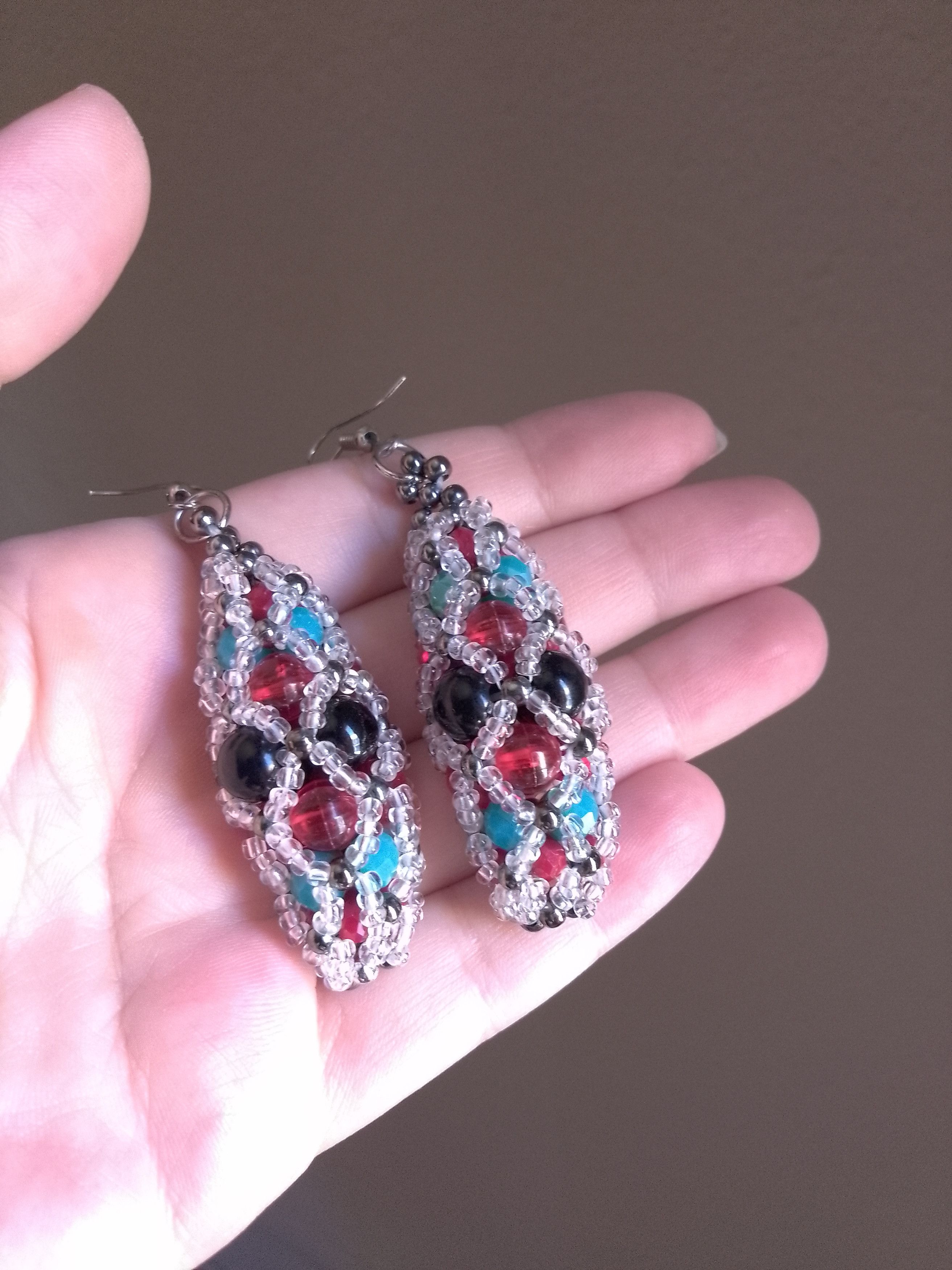 Handmade Earrings Vintage Pearls Black Red Elegant/Alternative Size ONE SIZE - 2 Thumbnail