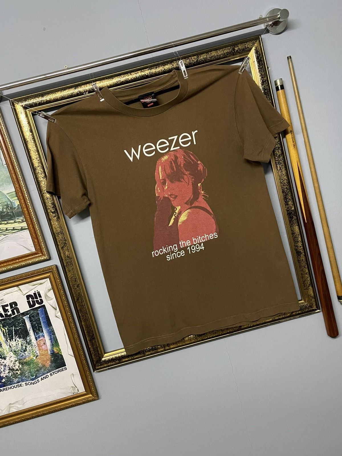 Vintage Vintage Original Weezer Rockin The Bitches Since 1994 Tee Size US M / EU 48-50 / 2 - 2 Thumbnail