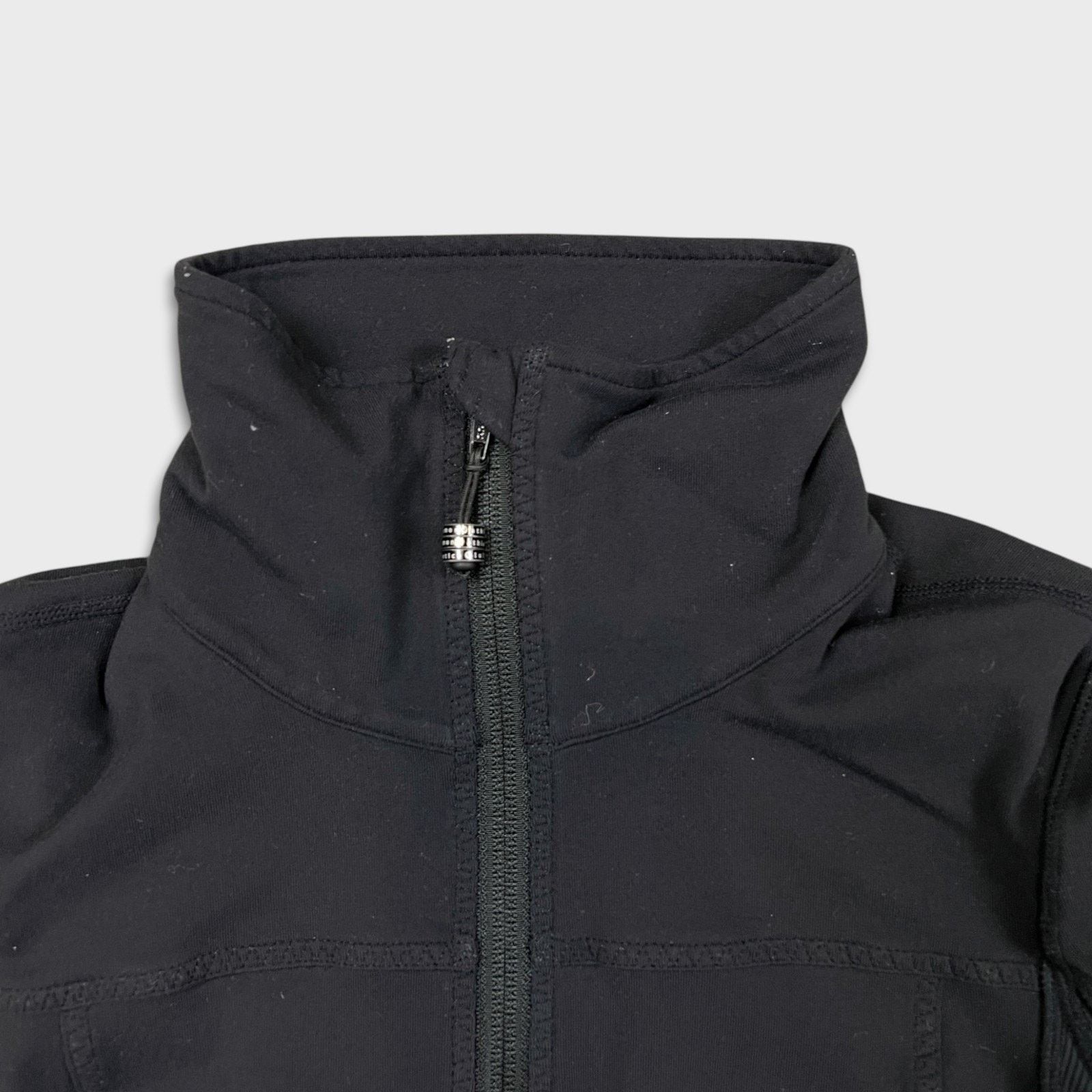 Lululemon Lululemon Define Jacket Size 6 Zip Sports Track Suit Top Size M / US 6-8 / IT 42-44 - 2 Thumbnail