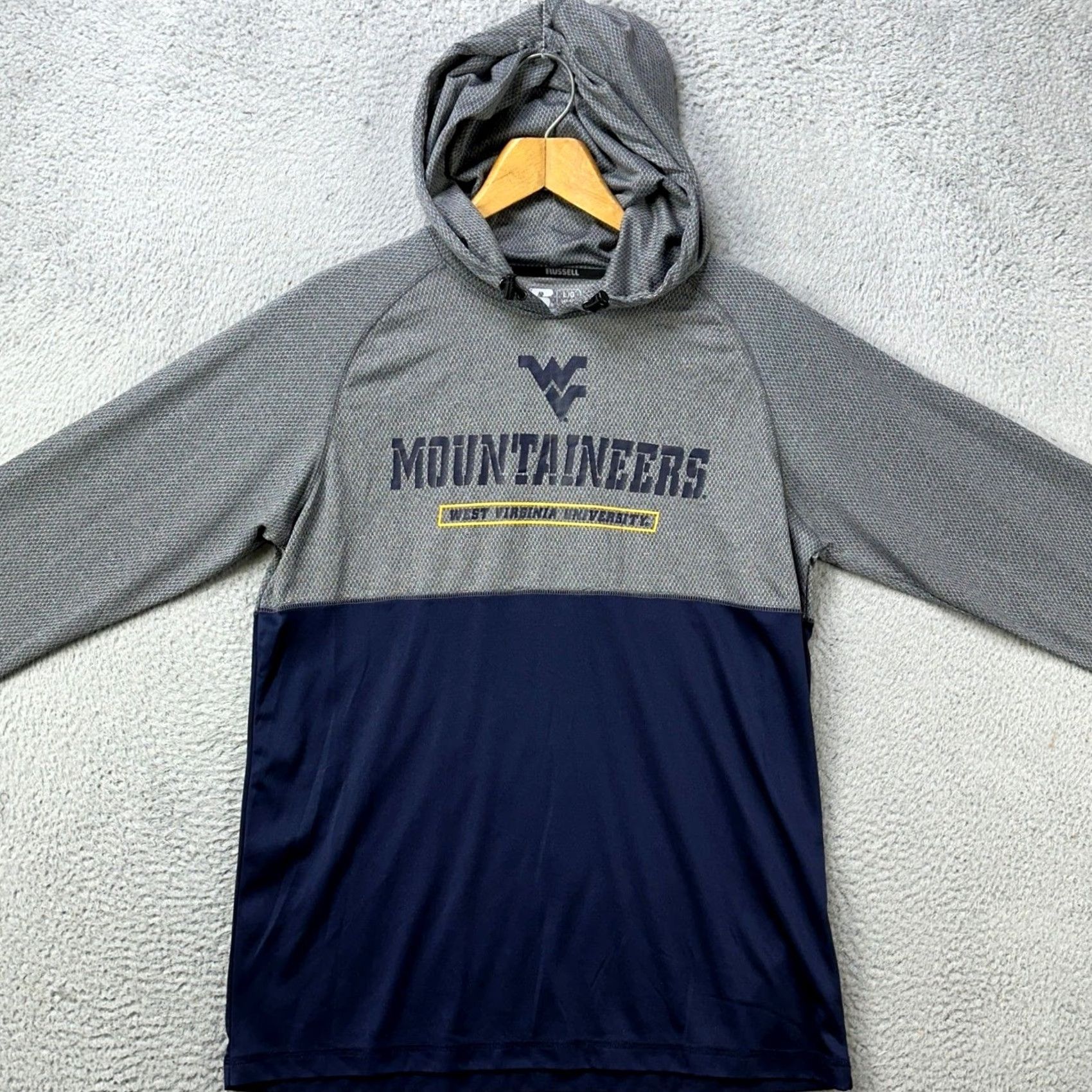 Vintage Russell West Virginia Mountaineers Mens Sweatshirt Hoodie Gray Blue Geometric Logo Pullover Crew Neck Long Sleeve Athletic Warm TMTS Size US L / EU 52-54 / 3 - 4 Thumbnail