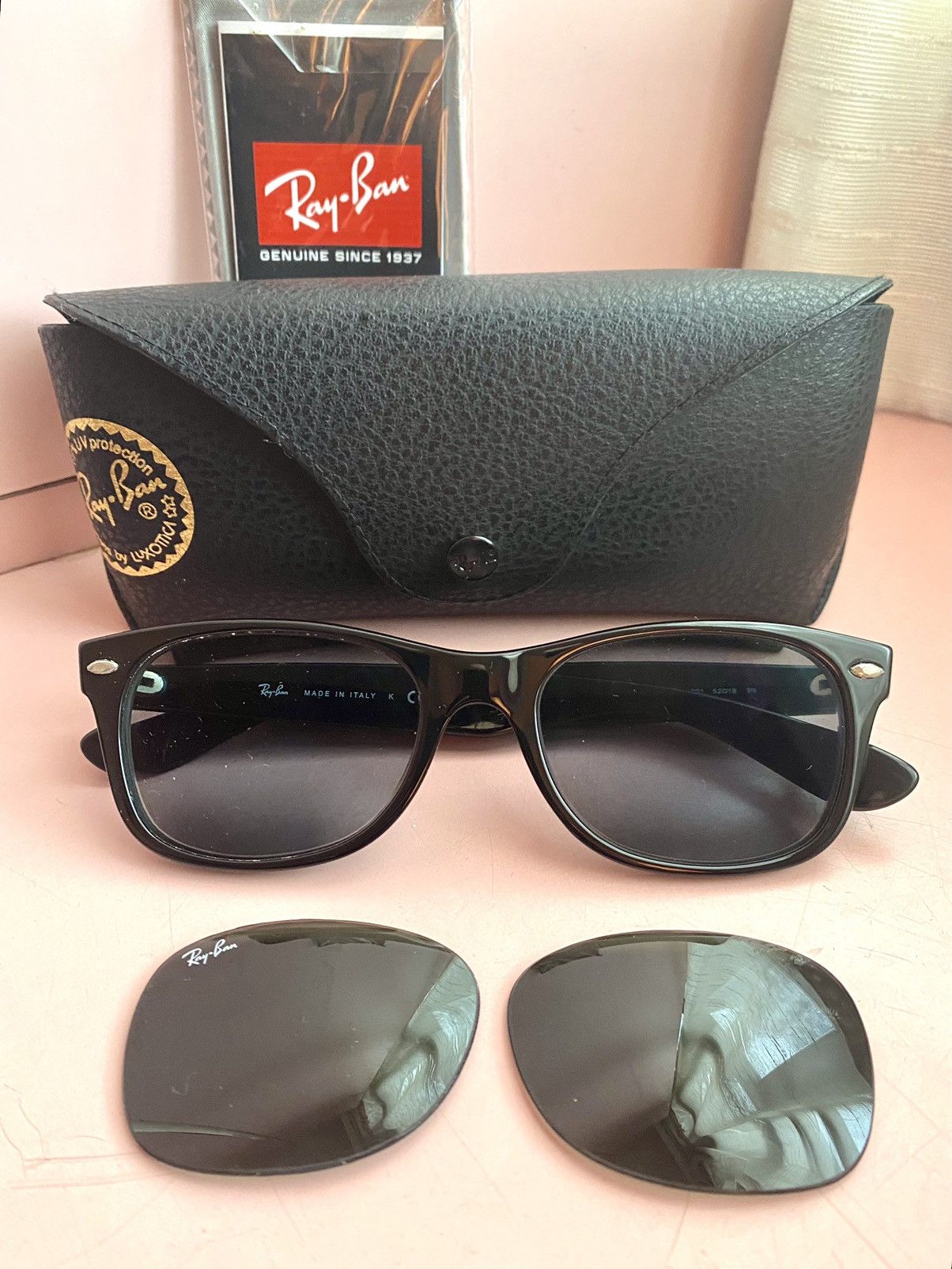 RayBan Iconic Ray-Ban Wayfarer sunglasses | Grailed