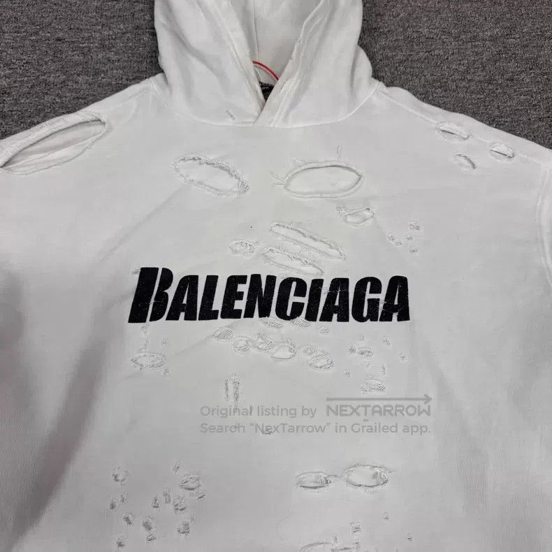Balenciaga Balenciaga Letter Embroidered Fleece Hoodie Size US XXS / EU 40 - 4 Thumbnail