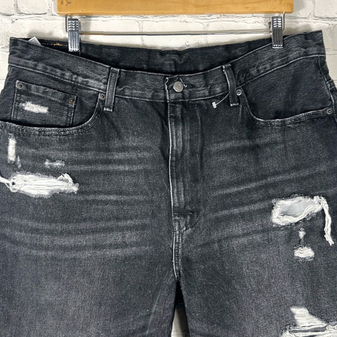 Levi's Levi’s 569 Loose Straight Distressed Black Jean Shorts Jorts Mens Jeans 38 Short Black Men Size 38 Distressed Blueprint? Size US 38 / EU 54 - 4 Thumbnail