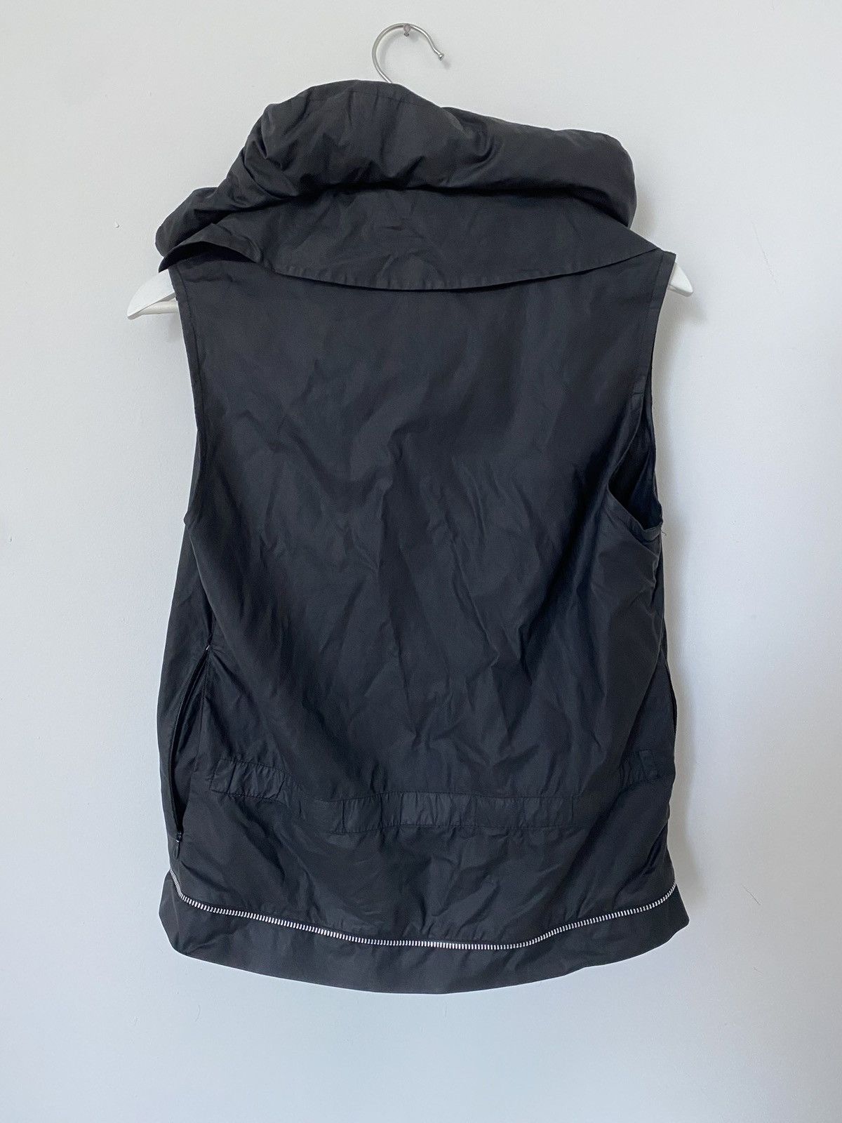 Helmut Lang Helmut Lang 00s Pillow Neck Vest Size US S / EU 44-46 / 1 - 2 Thumbnail