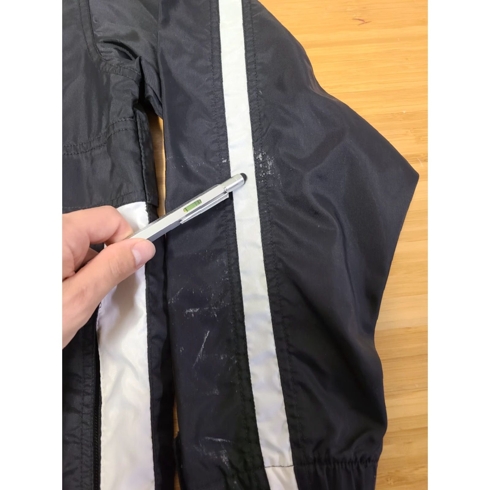Nike VINTAGE Nike Windbreaker Jacket S Mens Black Nylon Nylon Solid Zip 90s Swoosh 90s Decade Size US S / EU 44-46 / 1 - 5 Thumbnail