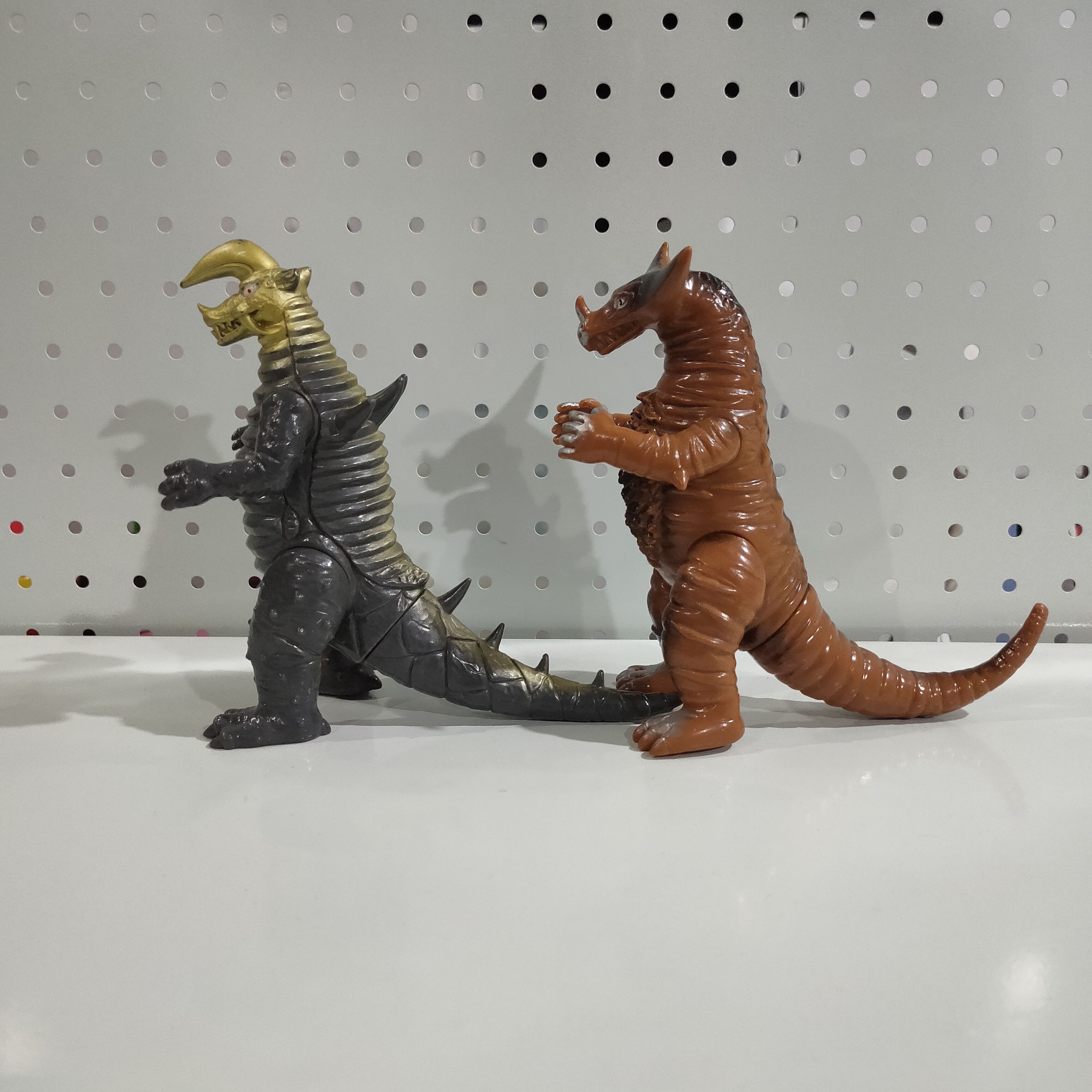 Japanese Brand 🔥Ultraman Series Bandai 1983 Gomora and Black king Size ONE SIZE - 3 Thumbnail