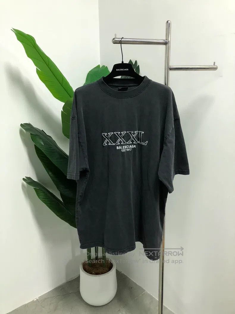 Balenciaga Balenciaga Number Letter Printed Short Sleeve T-Shirt Men' Size US M / EU 48-50 / 2 - 1 Thumbnail