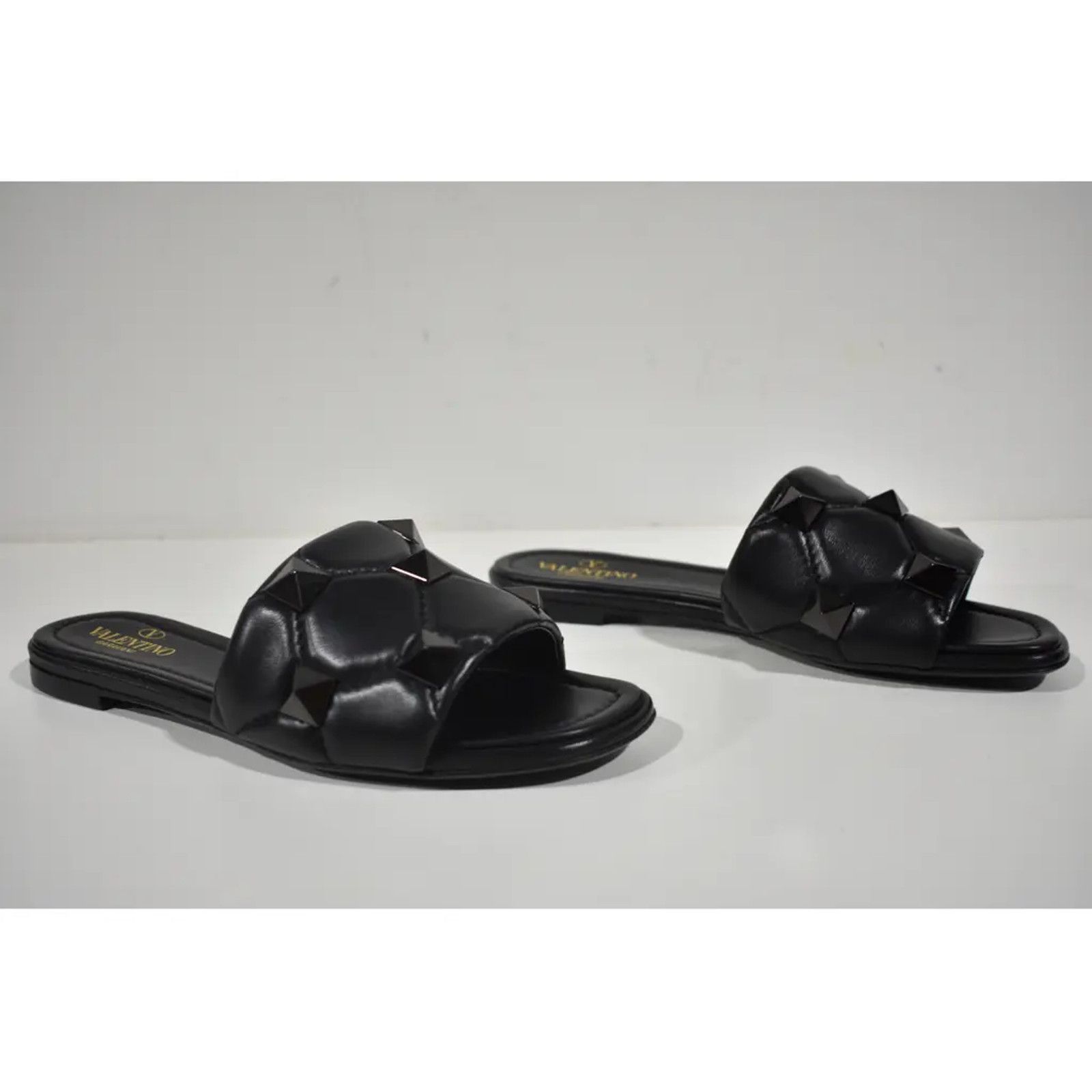 Valentino Valentino Rockstud Roman Stud Black Leather Quilted Slide Size US 6 / IT 36 - 4 Thumbnail