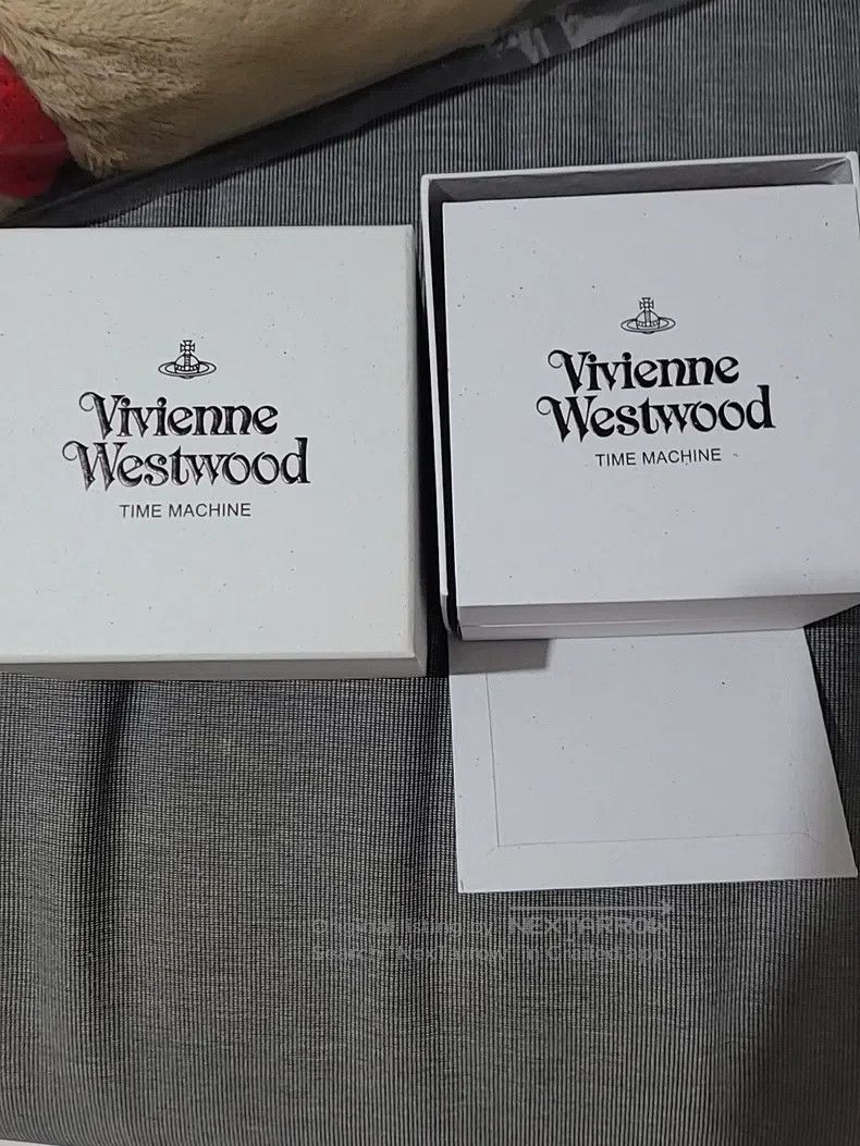Vivienne Westwood Vivienne Westwood 38mm Submariner Damascus Pattern Engrave Size ONE SIZE - 7 Thumbnail