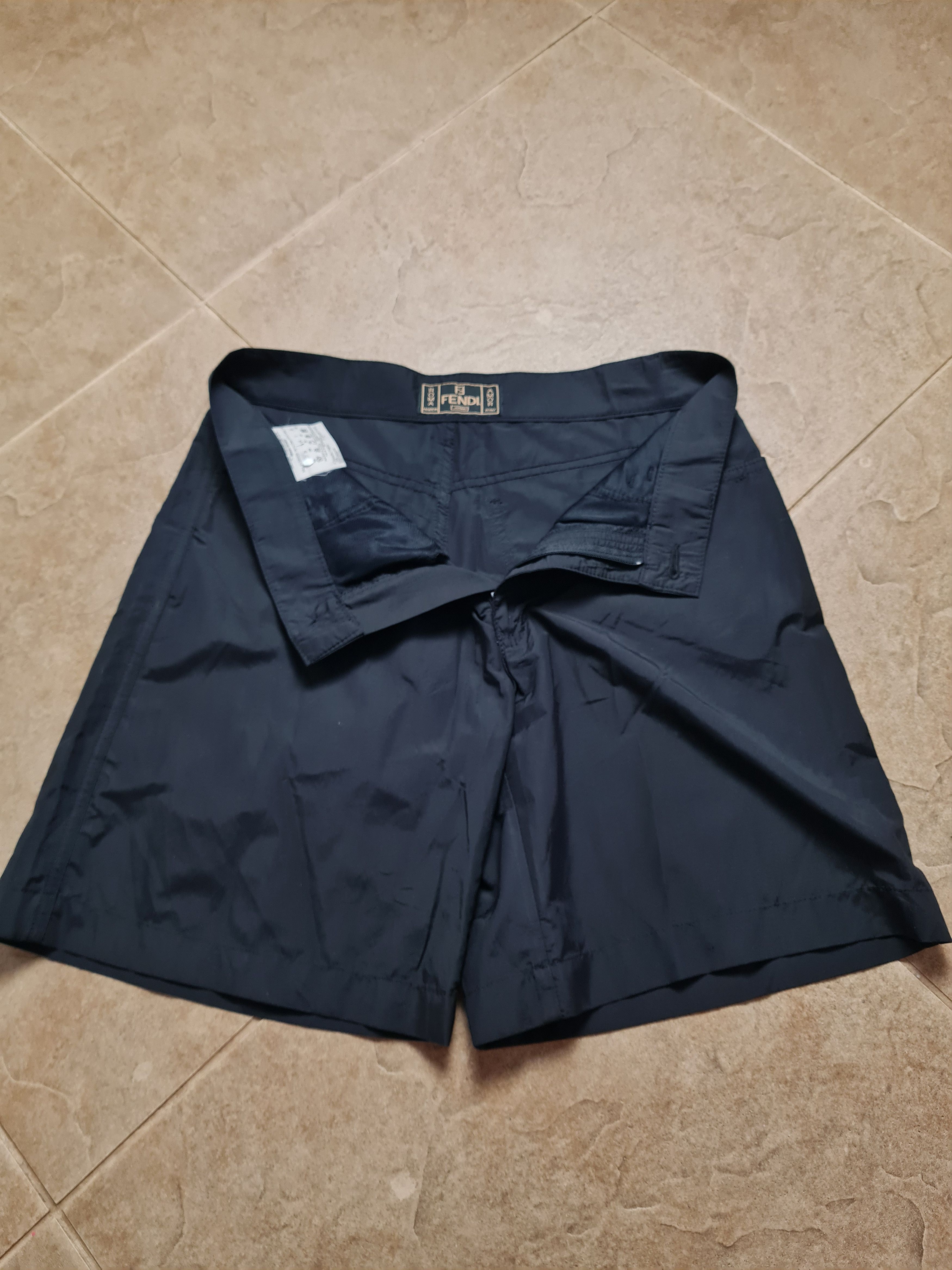 Fendi Women's FENDI Bermuda Shorts Black Italy Tessuto/Fabric Size 30" / US 8 / IT 44 - 22 Thumbnail