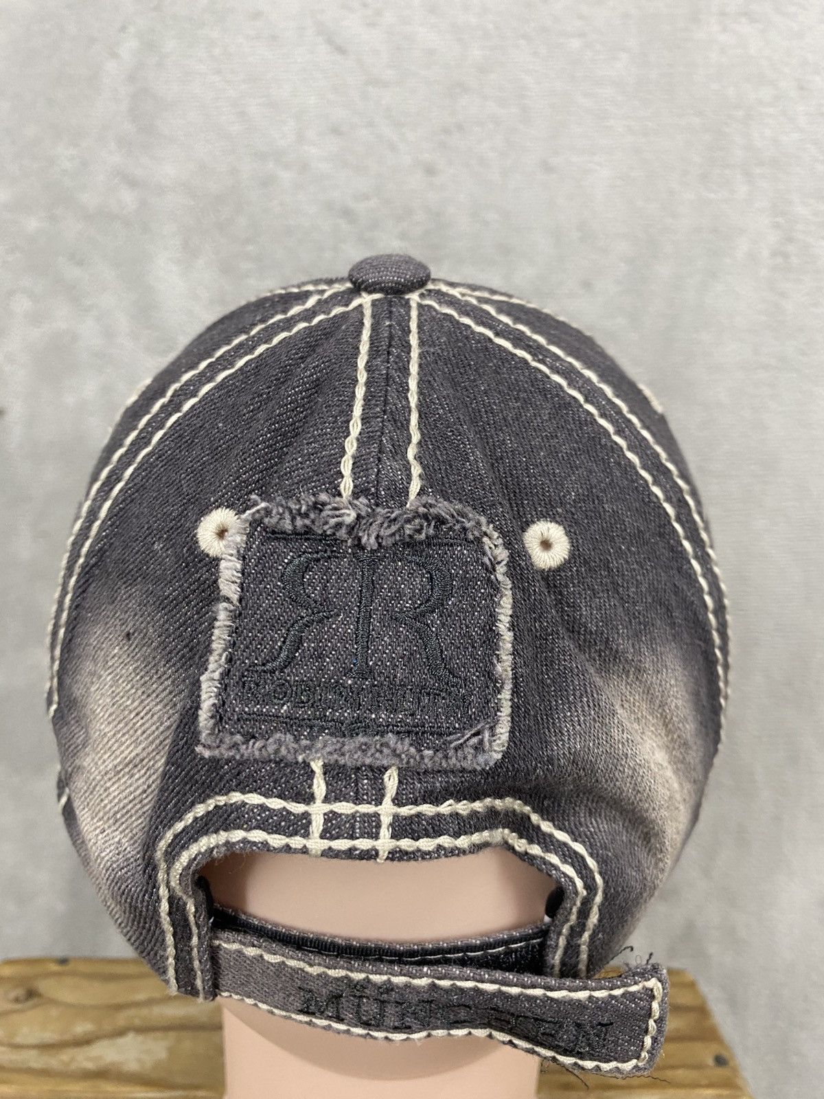 Robin Ruth 🔥RaRe🔥VINTAGE ROBIN RUTH MUNCHEN CAP TRASHED FADED DENIM Size ONE SIZE - 3 Thumbnail