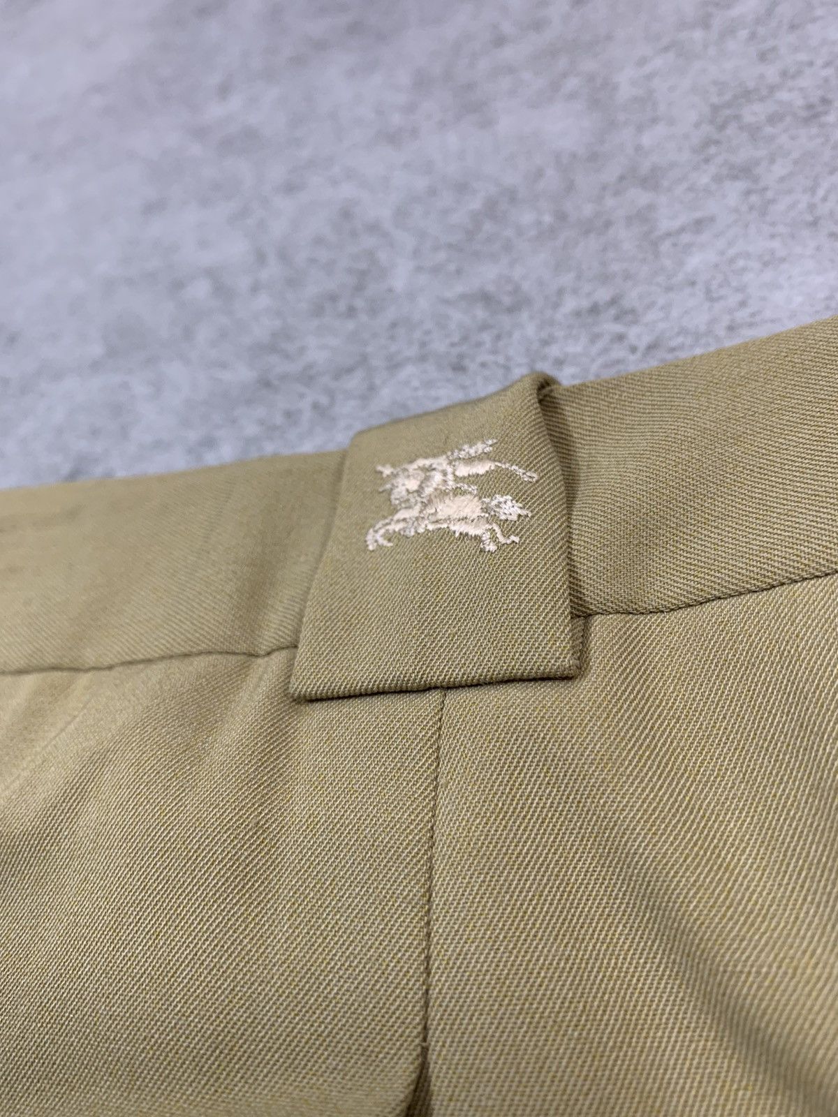 Burberry × Designer × Vintage Vintage 90s Burberry Relaxed Fit Pleated Beige Trousers Pant Size US 36 / EU 52 - 6 Thumbnail