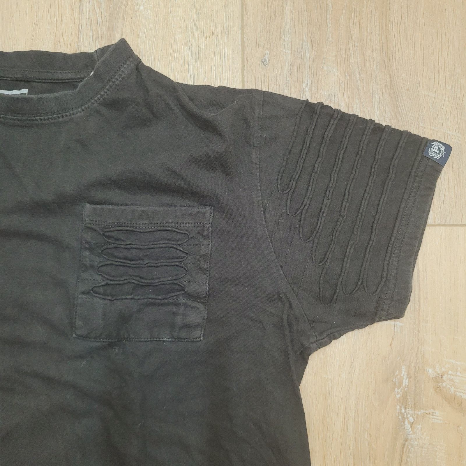 Phat Farm VTG Y2K Phat Farm Designer Tee M Side Zips Moto Shoulders Size US M / EU 48-50 / 2 - 3 Thumbnail