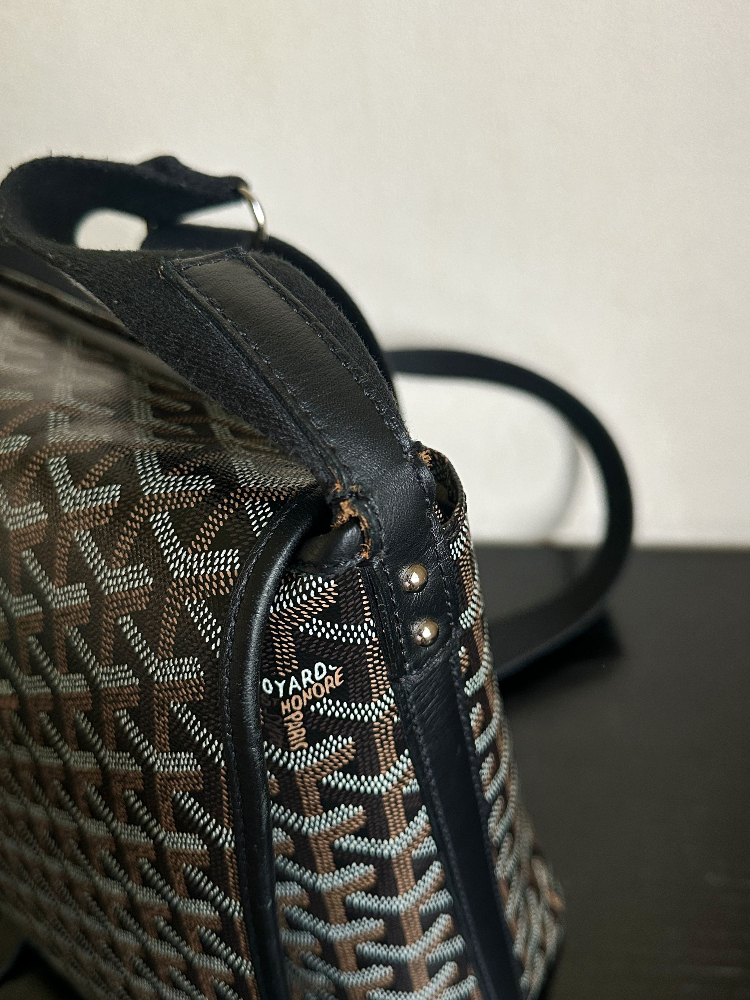 Goyard Goyard Capecian MM Messenger Bag Size ONE SIZE - 5 Thumbnail