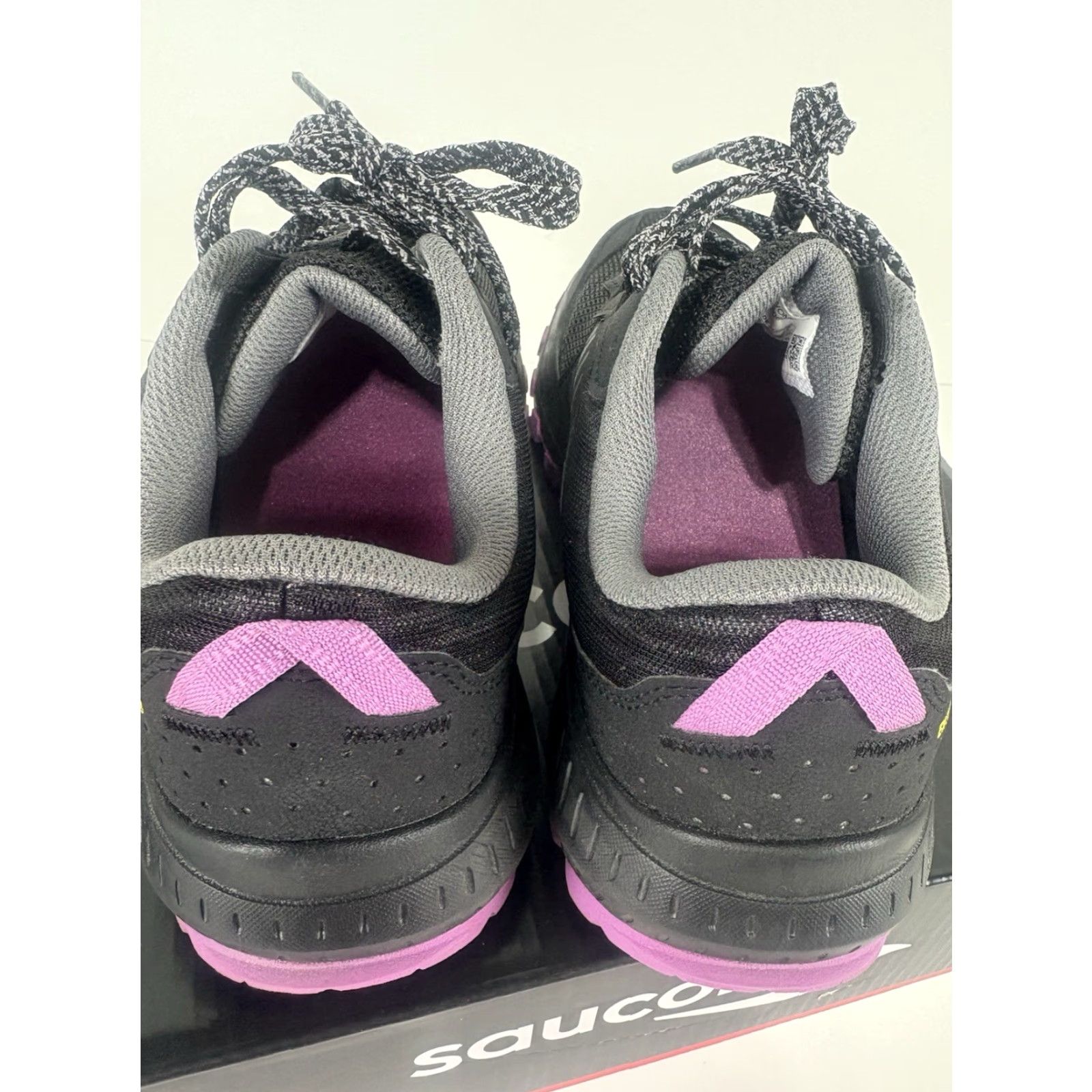 Saucony Saucony Excursion Sneakers - Black/Purple - Womens 7.5W - Lace Up - Athletic Low Top Geometric Logo Size US 7.5 / IT 37.5 - 5 Thumbnail