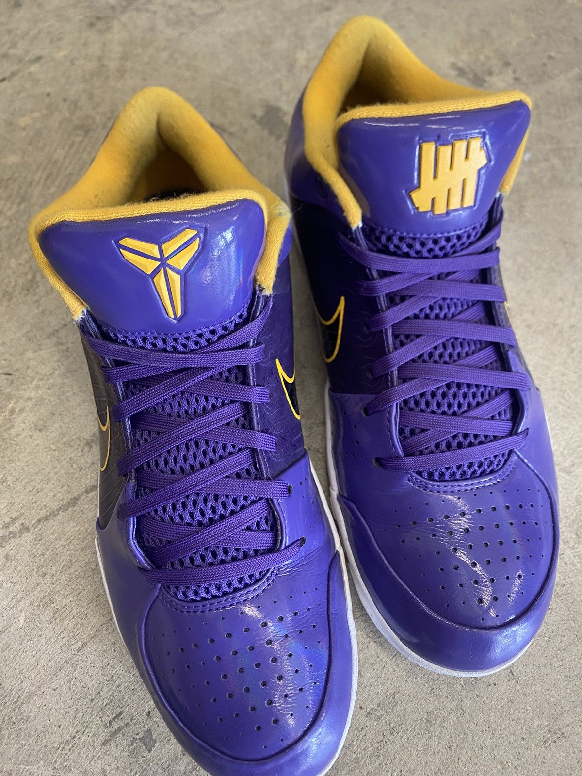 Nike × Undefeated Undefeated Kobe 4 Protro Los Angeles Lakers Size US 10 / EU 43 - 6 Thumbnail
