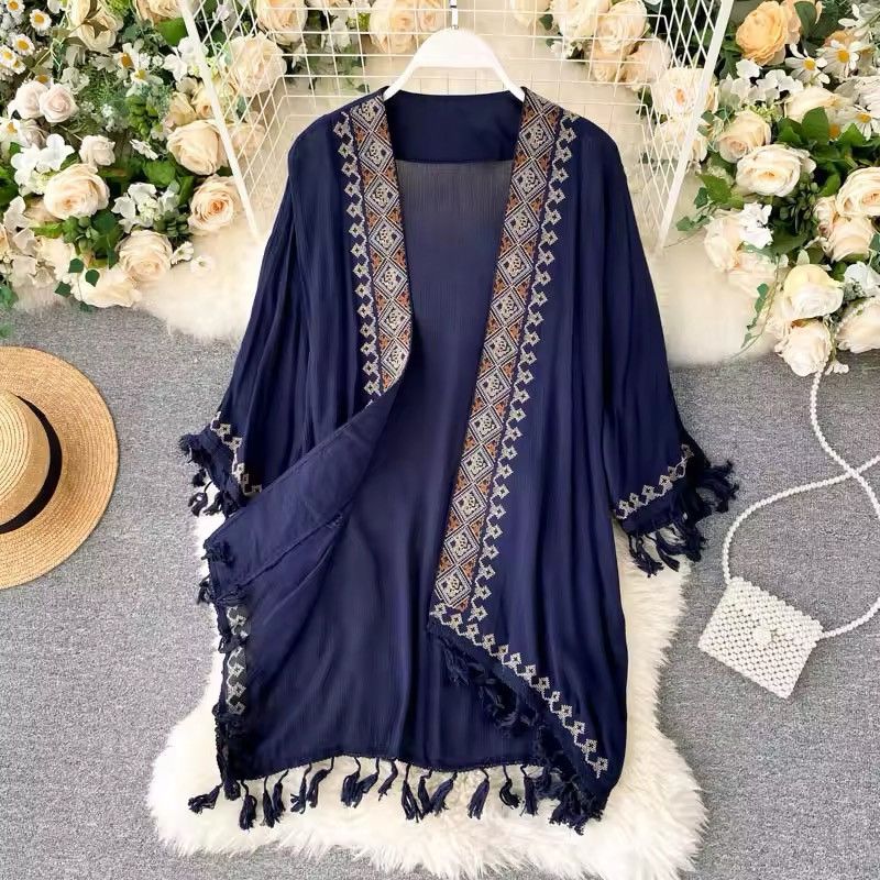 Japanese Brand × Vintage Bohemian Vintage Embroidery Woman Loose Cardigan Tops Size ONE SIZE - 1 Thumbnail