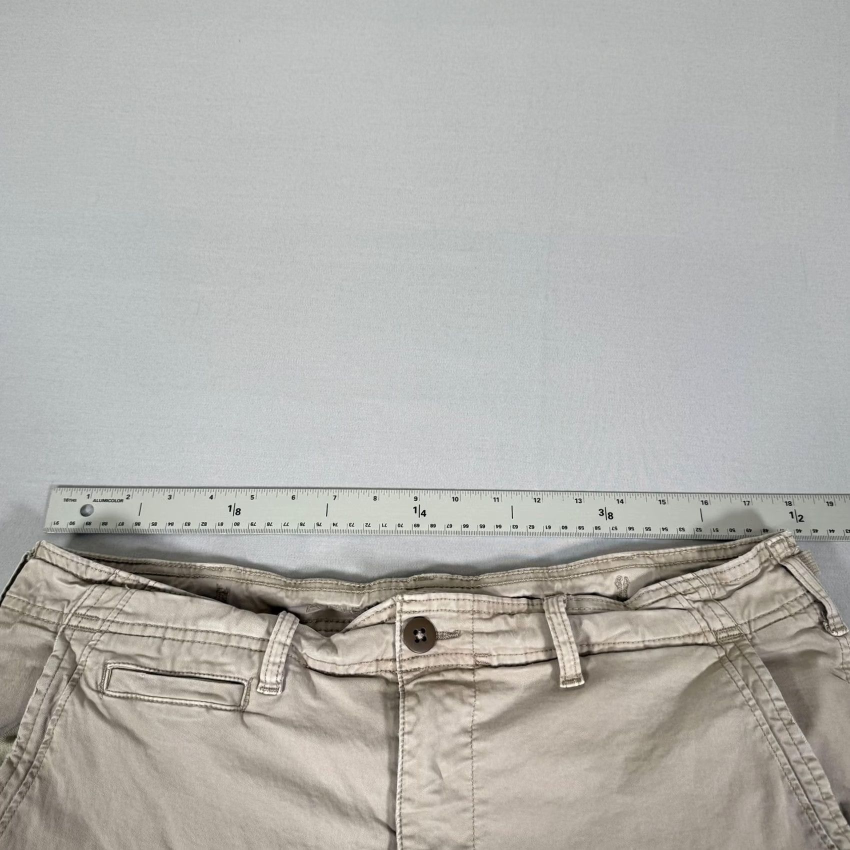 American Eagle Outfitters American Eagle Shorts Mens 34 Khaki Cargo Flex Stretch Military Loose Fit Preppy Size US 34 / EU 50 - 4 Thumbnail