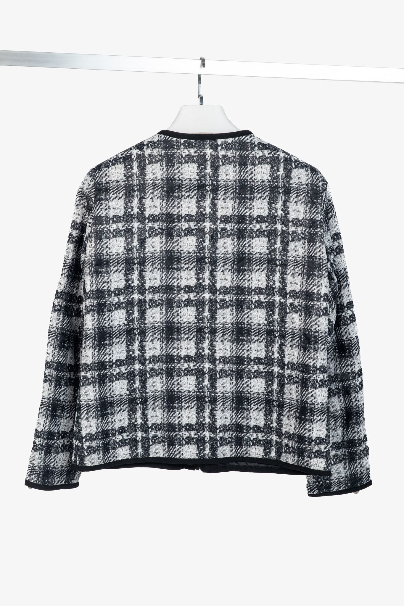 Chanel Chanel Reversible Grey Tweed-Printed & Black Nylon Jacket Size L / US 10 / IT 46 - 3 Thumbnail