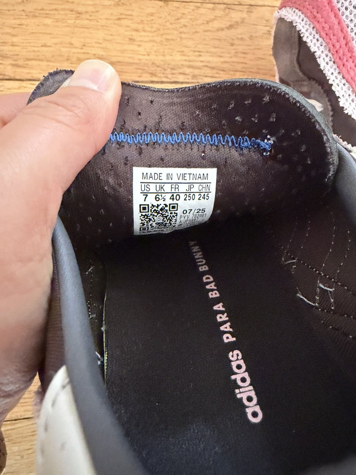 Adidas Adidas Bad Bunny Adizero SL 72 Size US 7 / EU 40 - 6 Thumbnail