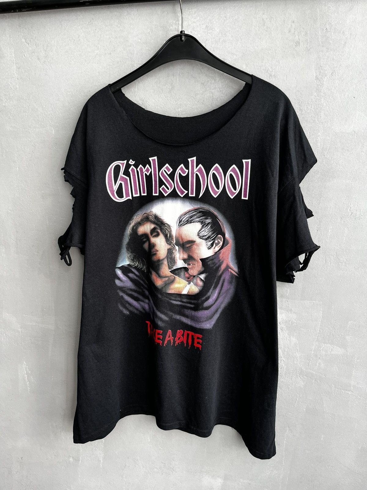 Band Tees girlschool rock band Size US XL / EU 56 / 4 - 4 Thumbnail