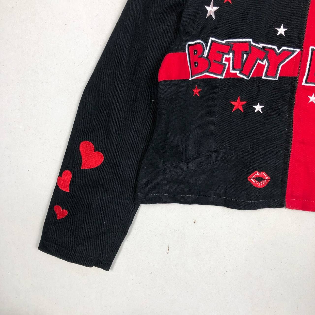 Jeff Hamilton Vintage 90s Betty Boob Graphic Crop Jacket Full Zipper Size US L / EU 52-54 / 3 - 5 Thumbnail