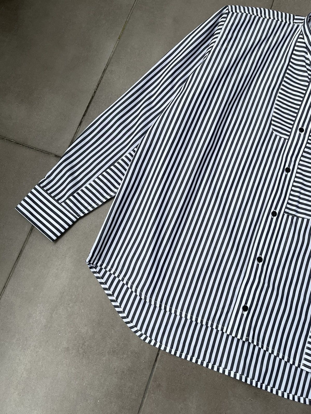 Henrik Vibskov !DS! AW23 Henrik Vibskov Chow Stripped White Black Shirt Size US L / EU 52-54 / 3 - 12 Thumbnail